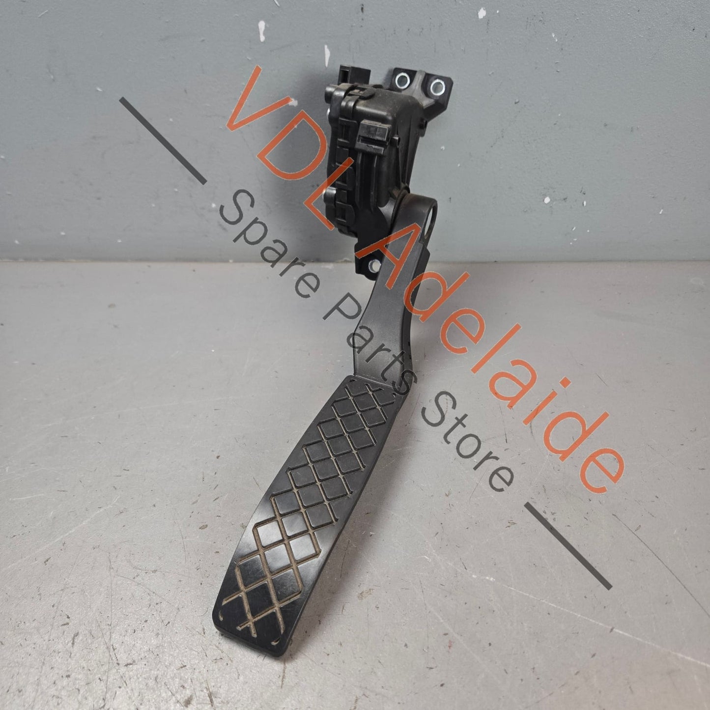 7L0723507E    VW Touareg 7P Throttle Accelerator Pedal 7L0723507E