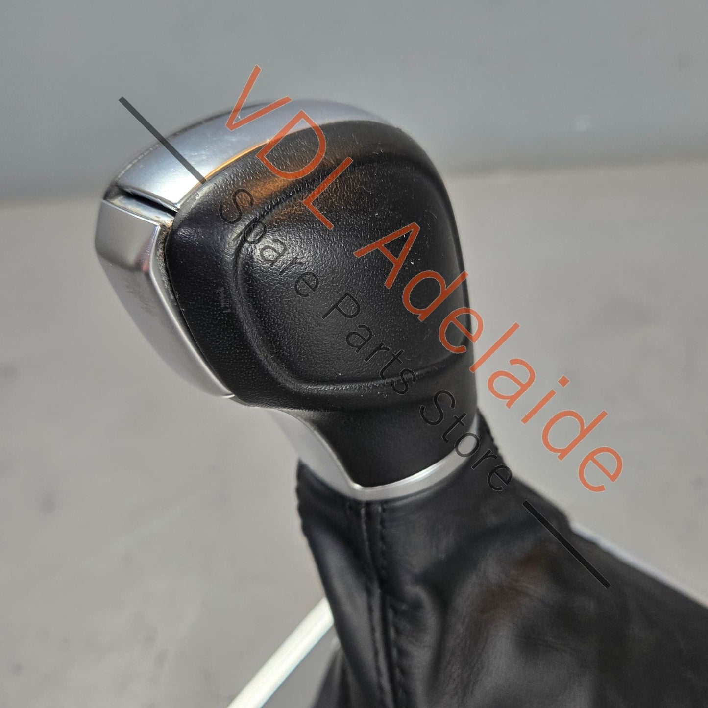 7P2713203ETVJ    VW Touareg 7P Gear Shift Shifter Cover Knob RHD 7P2713203E