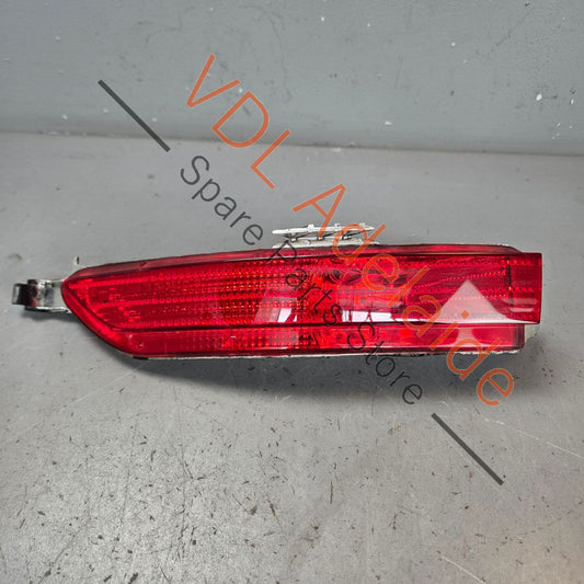 7P6945701C    VW Touareg 7P Rear Left Reflector Trim 7P6945701C