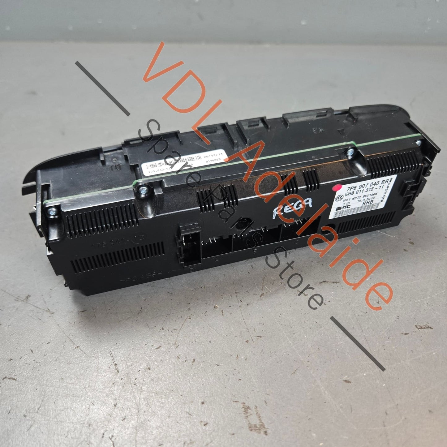 7P6907040BR    VW Touareg 7P Climate Aircon AC Switch Control Panel 7P6907040BR