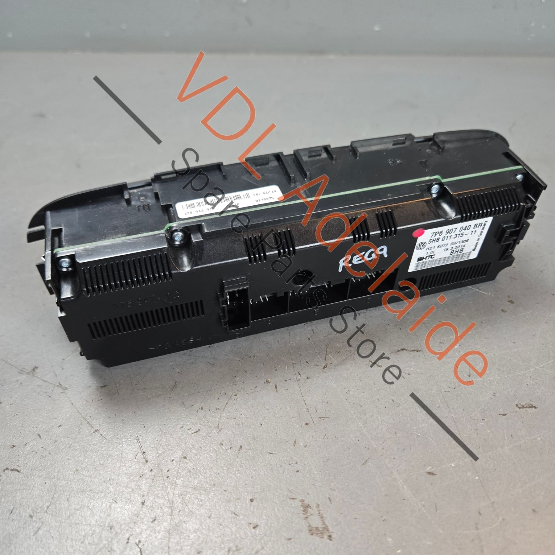 7P6907040BR    VW Touareg 7P Climate Aircon AC Switch Control Panel 7P6907040BR