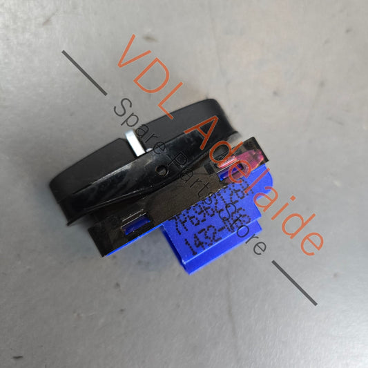 7P6962126A    VW Touareg 7P Safety Switch for Central Locking Right 7P6962126A
