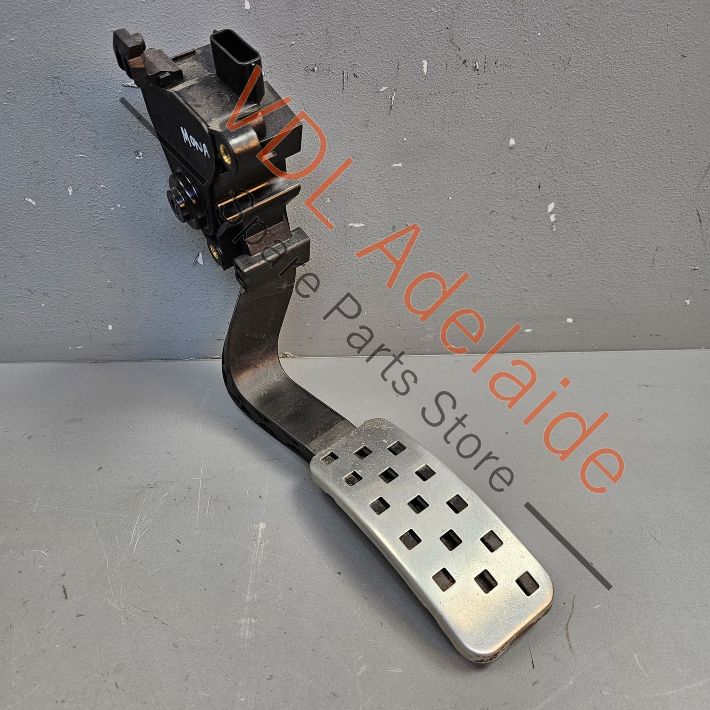 180100026R    Renault Megane Clio Accelerator Gas Throttle Pedal for RHD 180100026R