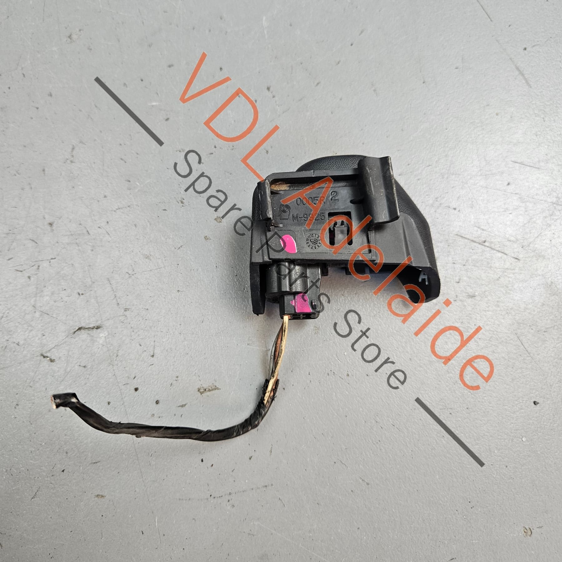 284525188R 284425707R 0005R  Renault Megane RS250 RS265 RS275 D95 Front Parking Sensor with Mounting Bracket 284525188R 284425707R 0005R