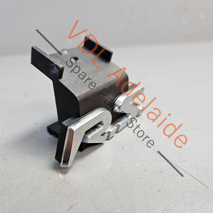 638904490R    Renault Sport Megane 3 RS265 RS275 Clio III Logo Emblem Front Badge RS 638904490R
