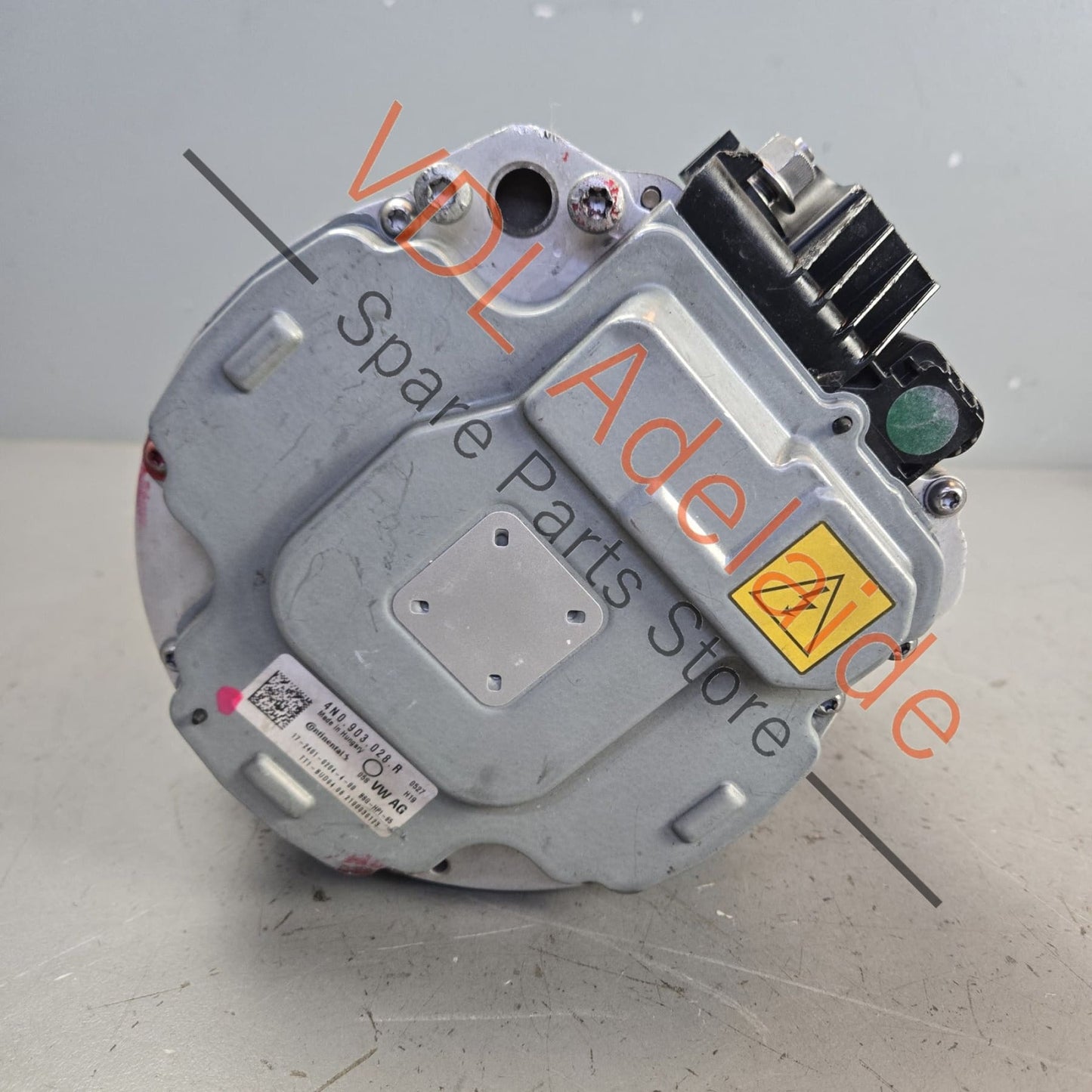 4N1903028B 4N0903028T    Audi RS6 RS7 RSQ8 VW 48V MHEV Alternator 4N1903028B 4N0903028T only 30xxxkm