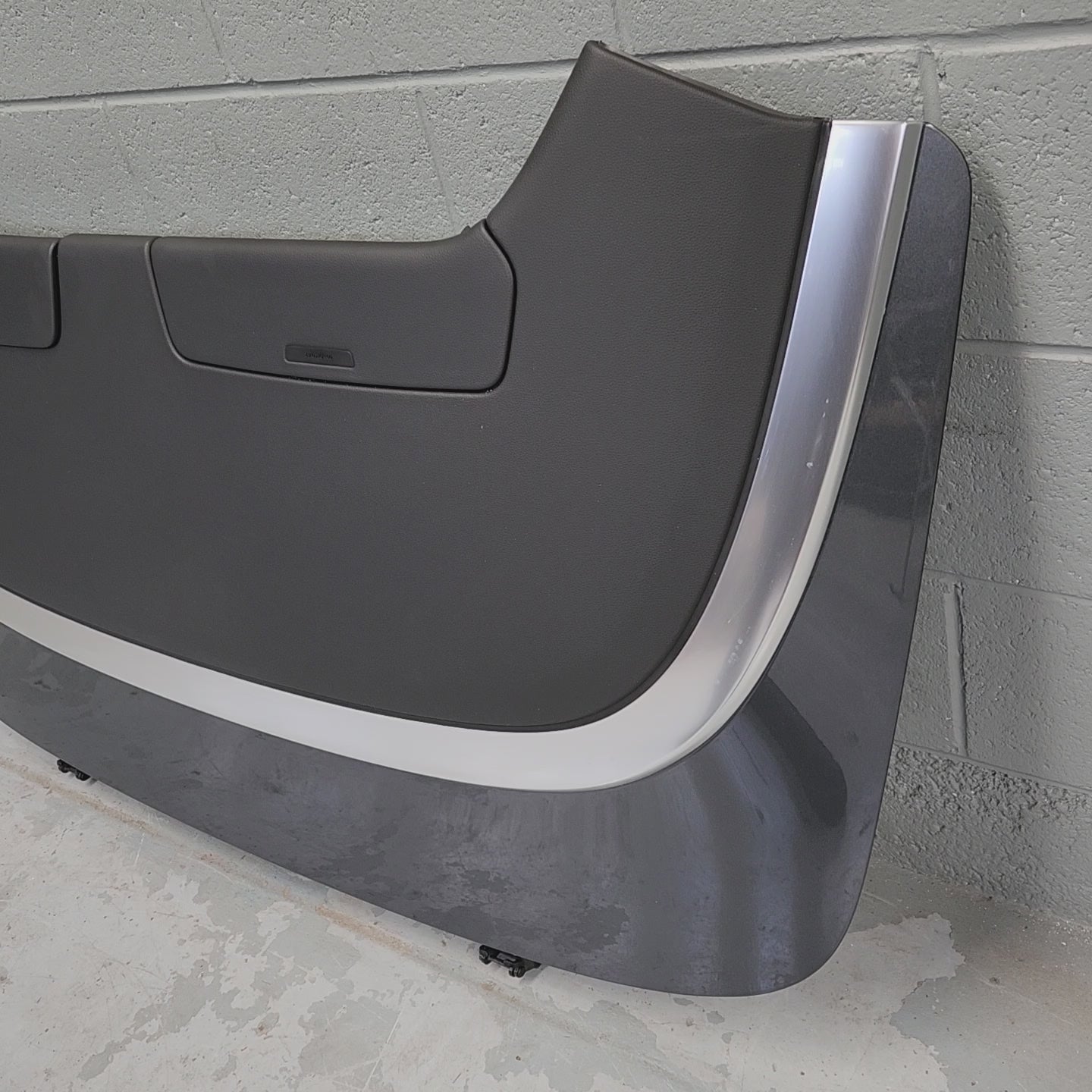 8V7825302B Audi A3 S3 8V 2013-2020 Cabrio Convertible Soft Top Storage Box Cover Lid Panel 8V7825302B