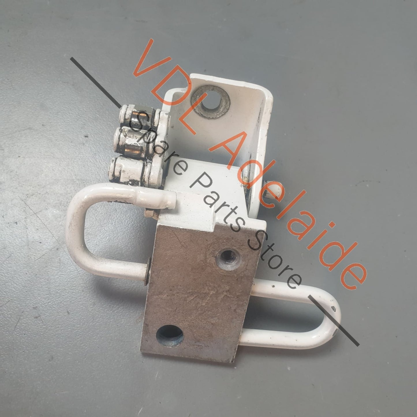 Audi R8 424 Left Lower Door Hinge 4E0831411C