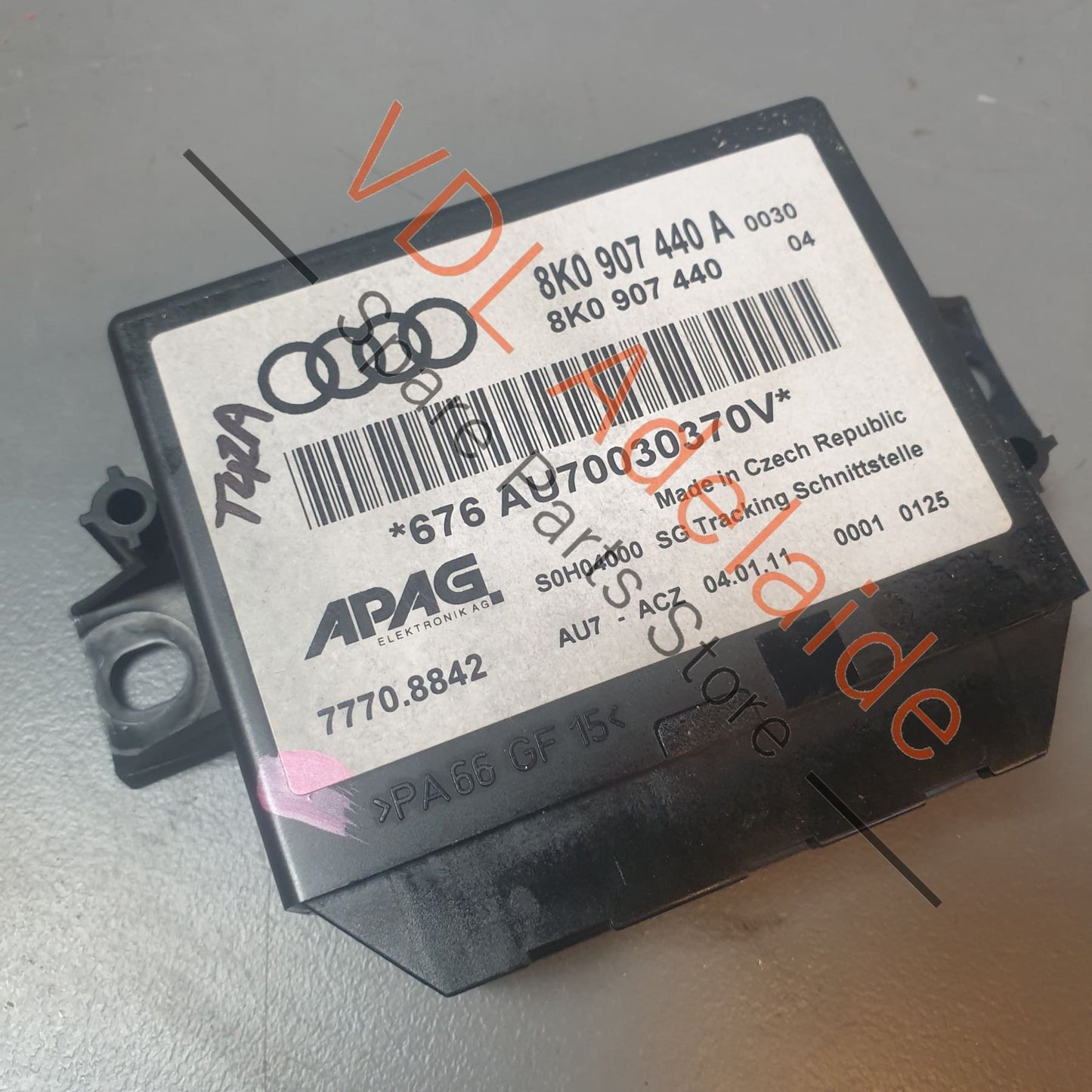 Audi R8 42 Vehicle Tracking Location System Module 8K0907440A