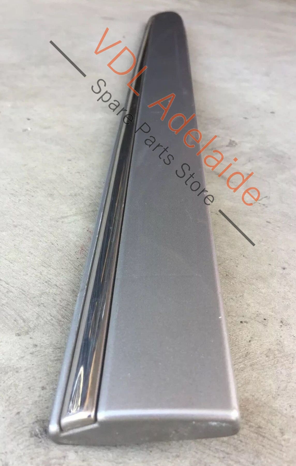 Mercedes W211 E-Class Door Moulding Left Rear Cubanite Silver A2116901362 SLE A2116901362