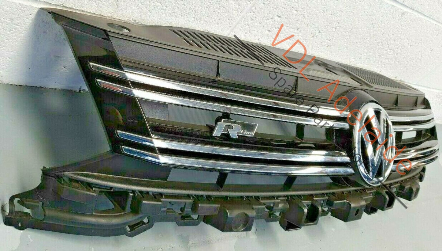 Volkswagen VW Tiguan R 5N Grille Assembly with Badges 5N0853653E JES 5N0853653E