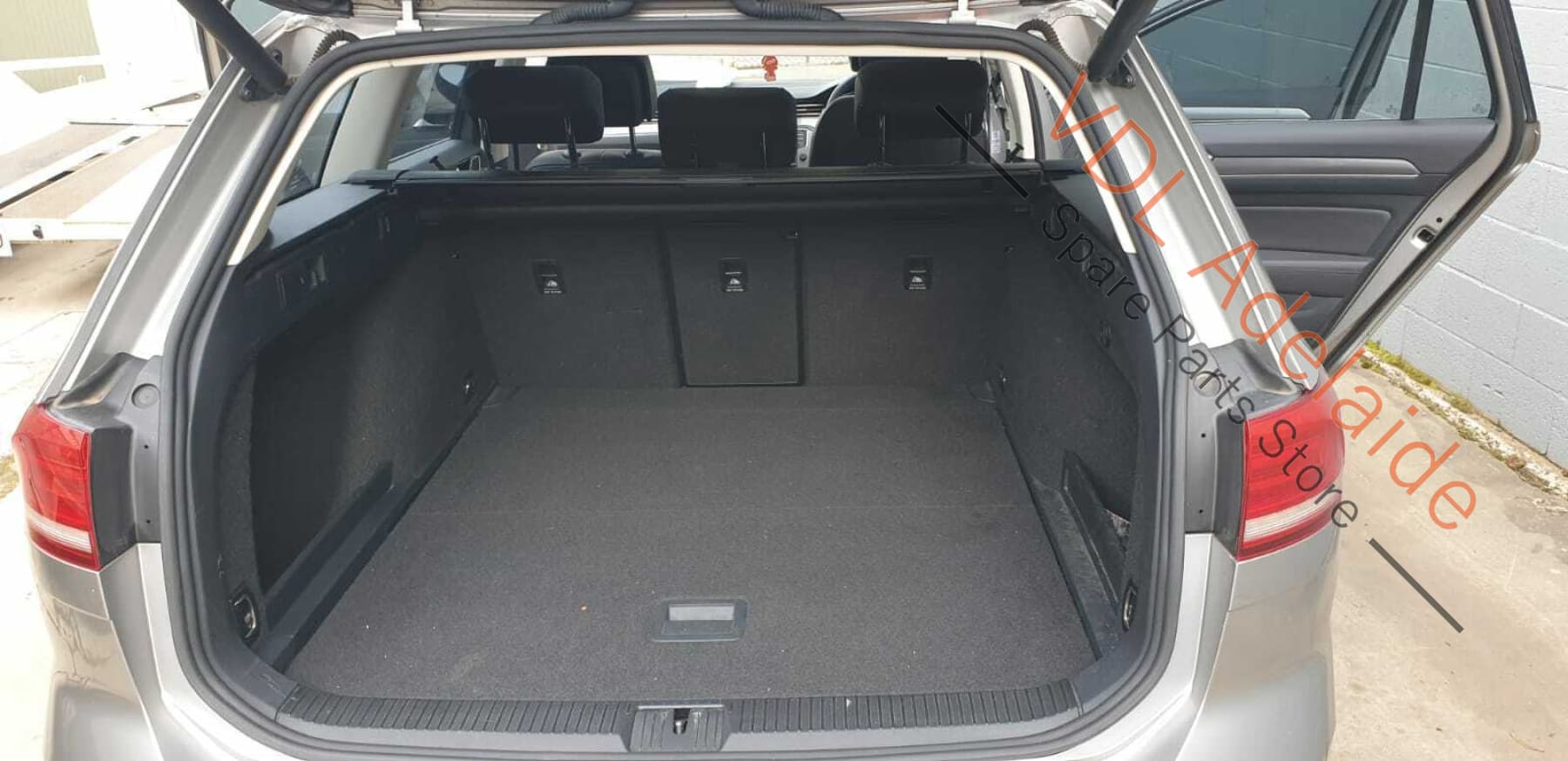 VW Passat Varinat Alltrack B8 3G Boot Floor Base Loading Liner 3G9863463 PAT2 3G9863463