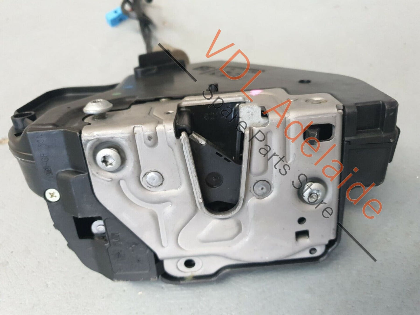 Mercedes Benz W219 C219 CLS Class Right Rear Door Lock Mechanism Actuator JAK1 A2197300235