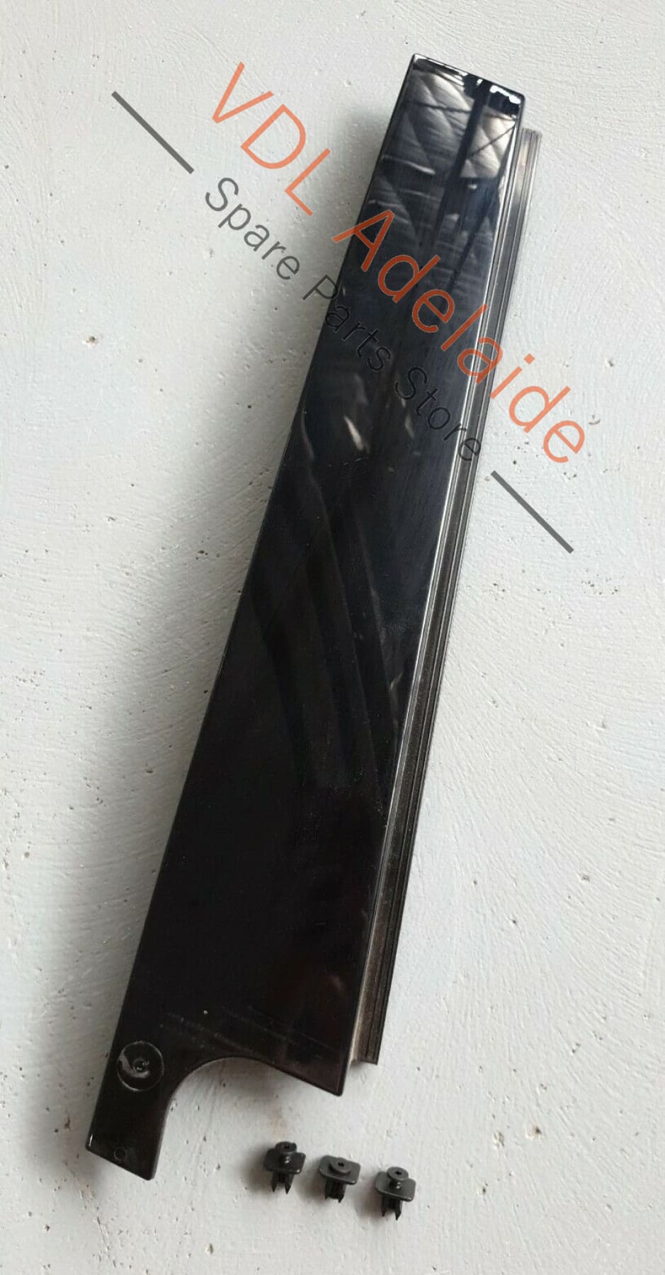 VW Golf Mk7 OEM Rear Right Exterior Door B-Pillar Black Trim 5G6839902B ARN1 5G6839902B