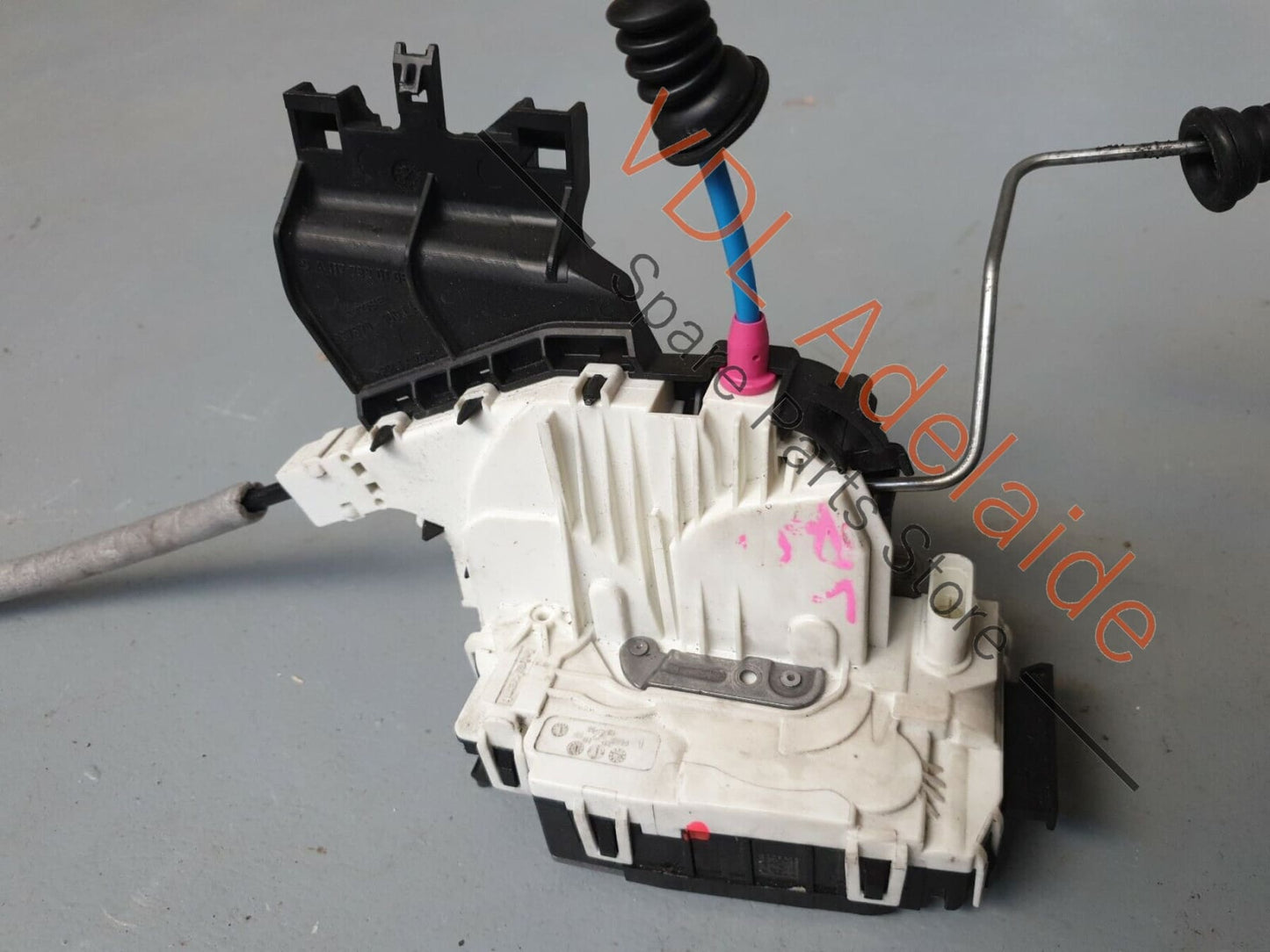 Mercedes C117 CLA Rear Left Door Lock Latch Mechanism A0997305500 WHA1 A0997305500