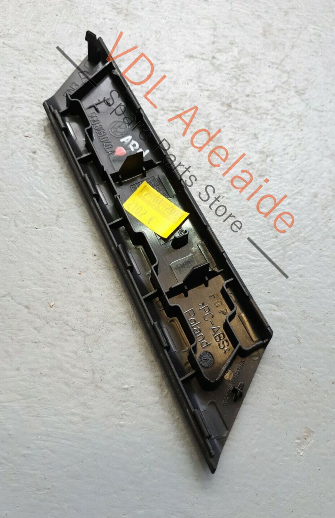 VW Golf Mk7 Right Side Interior Door Handle Inlay Trim 5G0868040A ARN1 5G0868040A