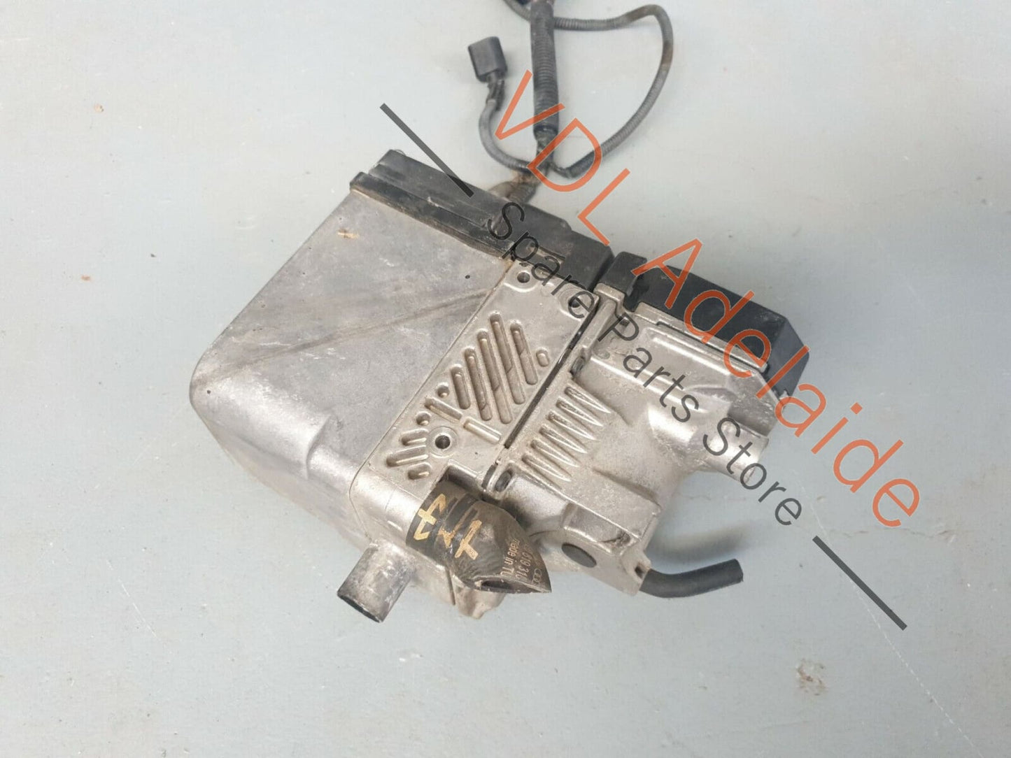 VW Touareg Cayenne Diesel Fuel Additional Heater Element Unit 7L6819008B 7L6819008B