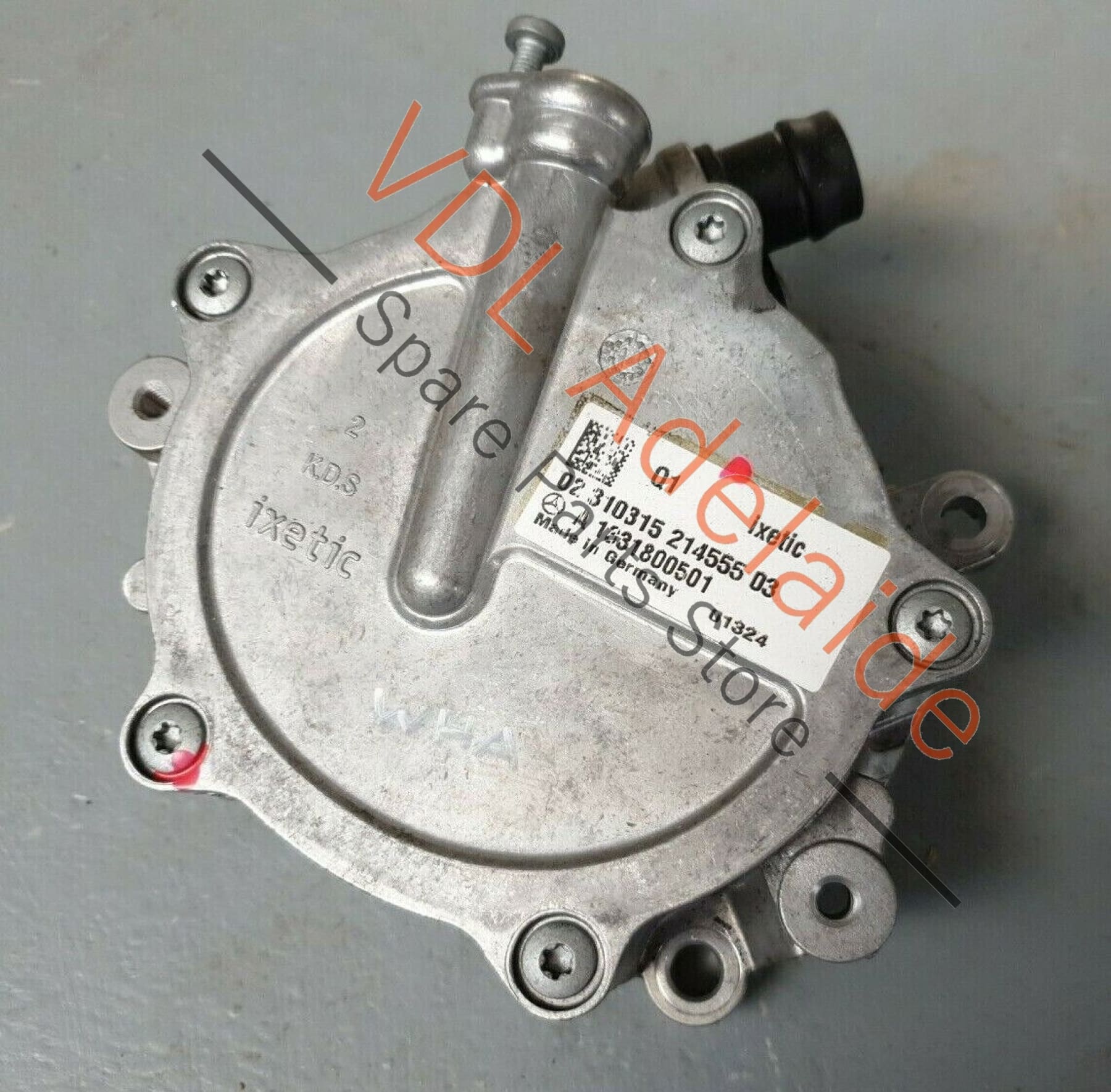 Mercedes Benz C117 CLA45 AMG Engine Vacuum Pump A1331800501 WHA1 A1331800501