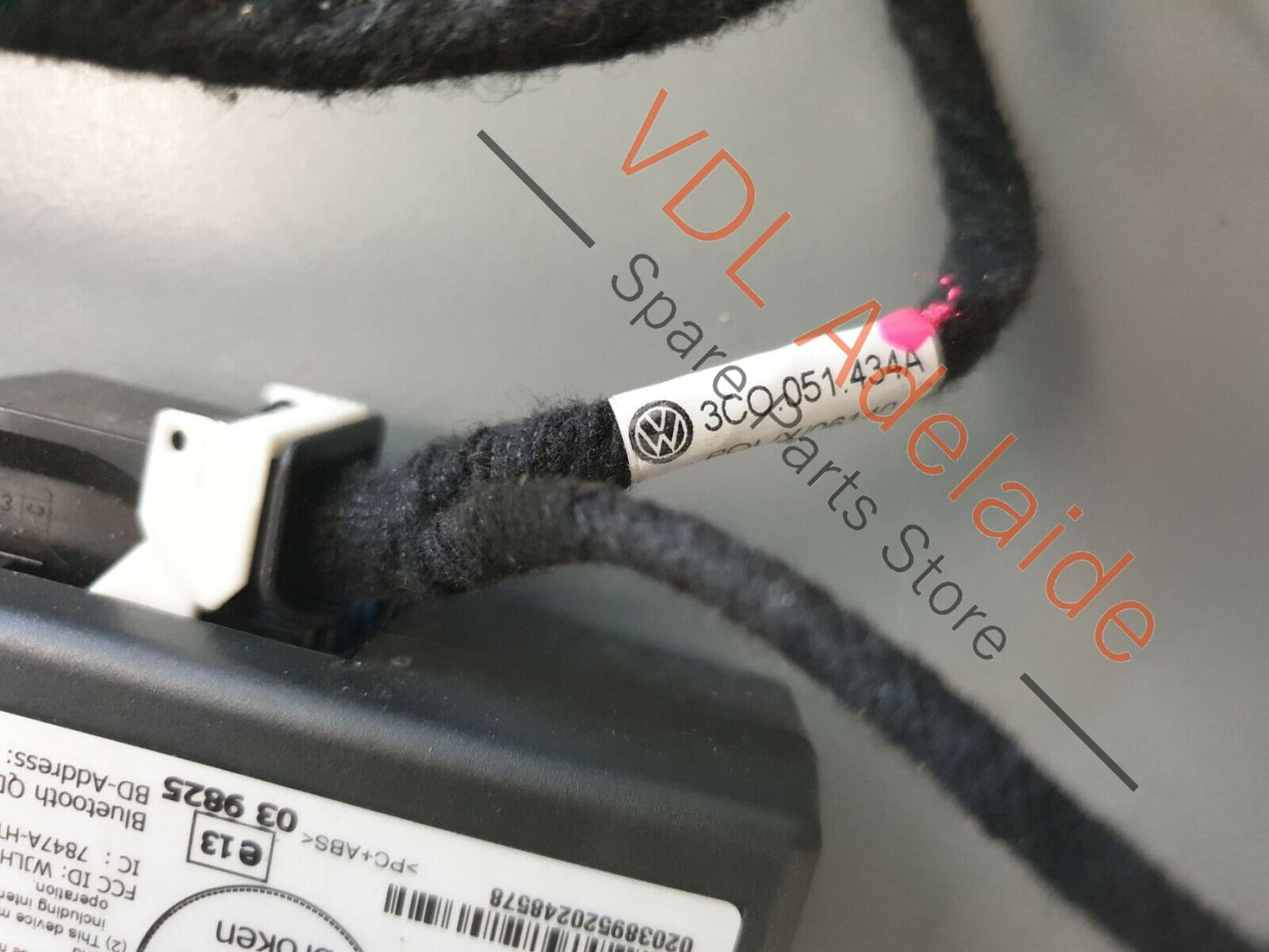 Volkswagen VW Touareg 7L Bluetooth Connecting Module & Wiring Harness Cable REG4 1K8051730B