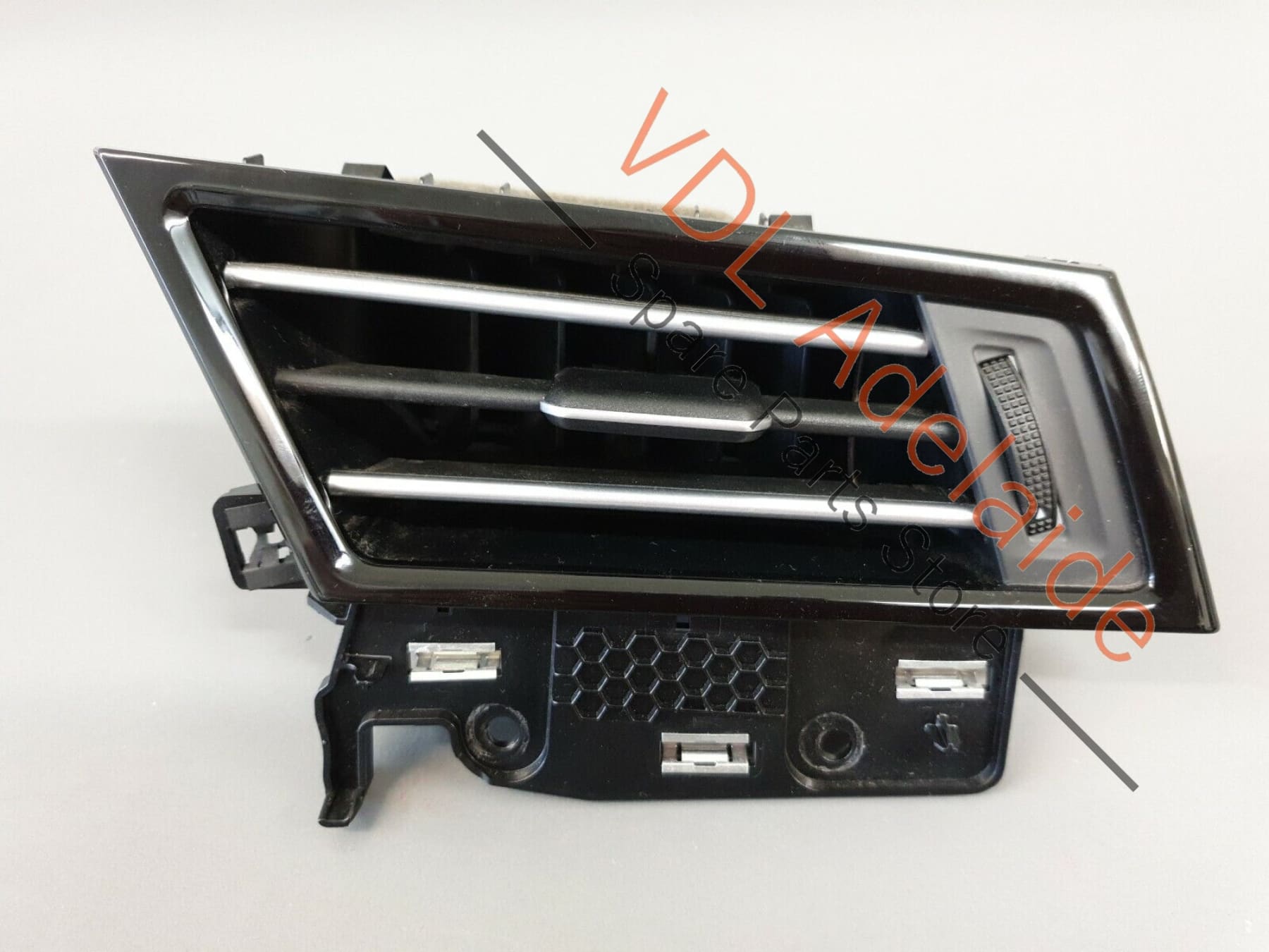 Vw Passat R-line Wagon B8 3g Right Side Dash Air Vent 3g2819702e Pat4 