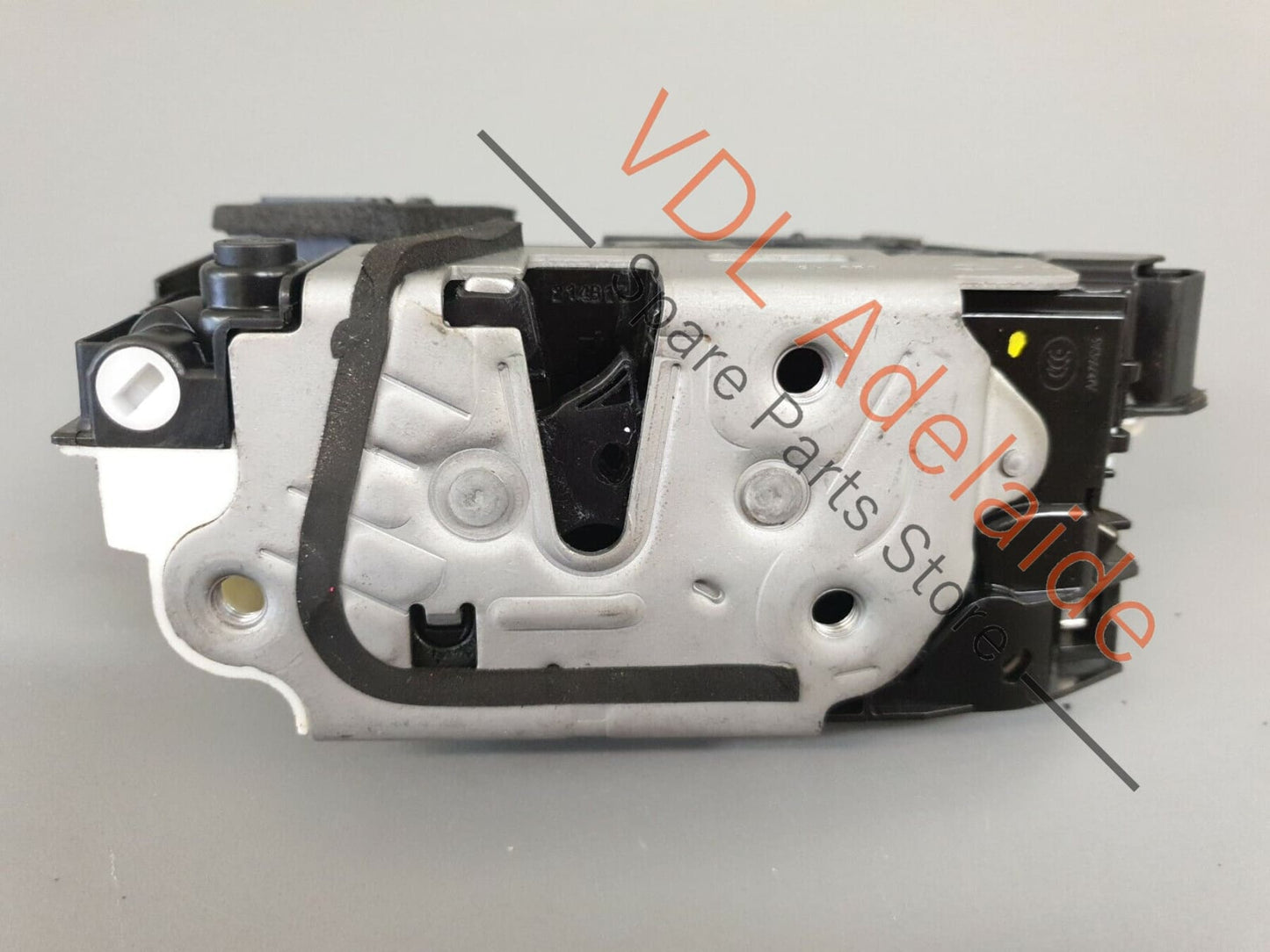 VW Passat Estate Wagon B8 3G Rear Left Door Lock Mechanism 5E0839015B PAT4 5E0839015B