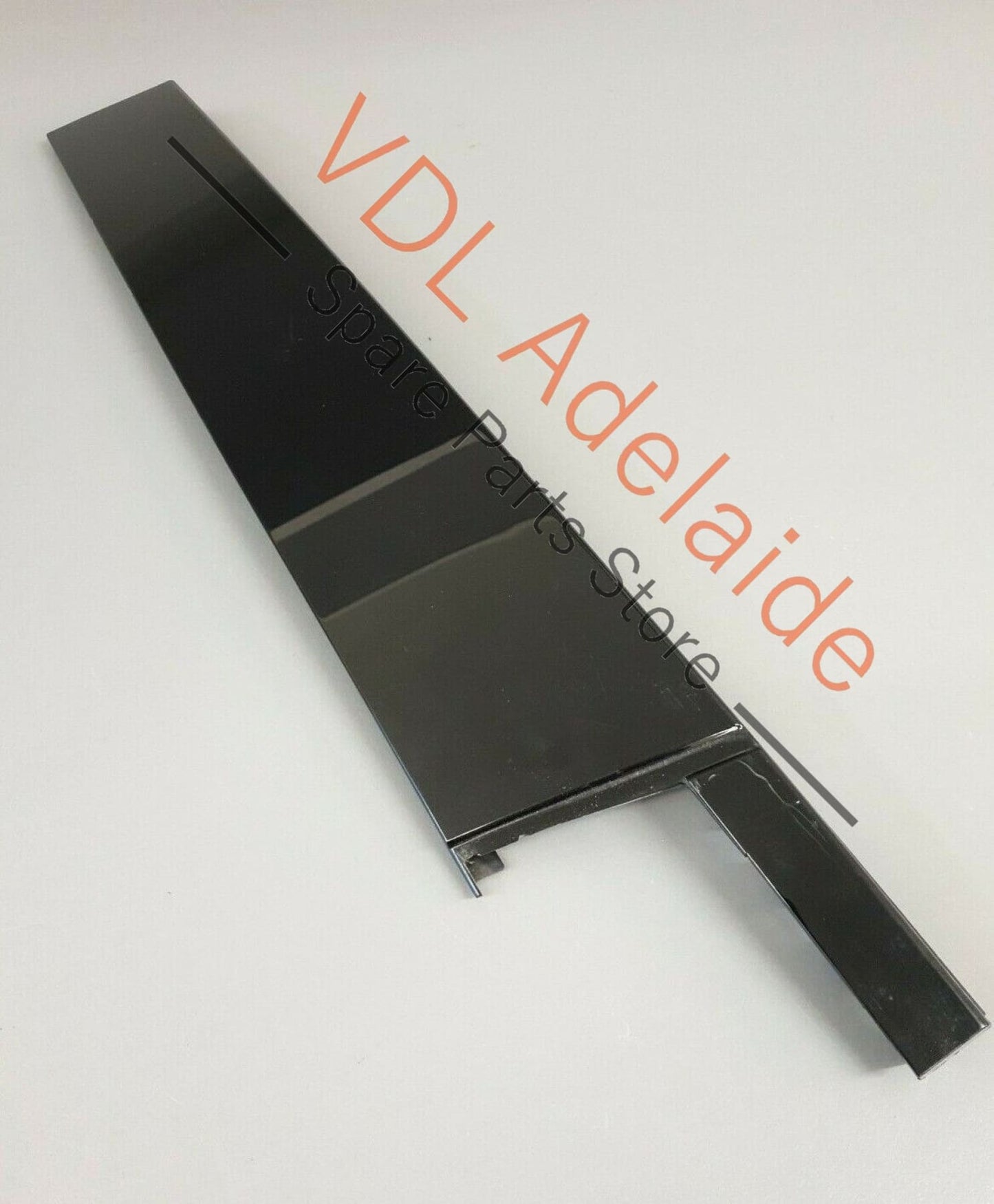 VW Tiguan Mk2 Allspace Front Right Exterior Door B-Pillar Trim 5NA837902C JES3 5NA837902C