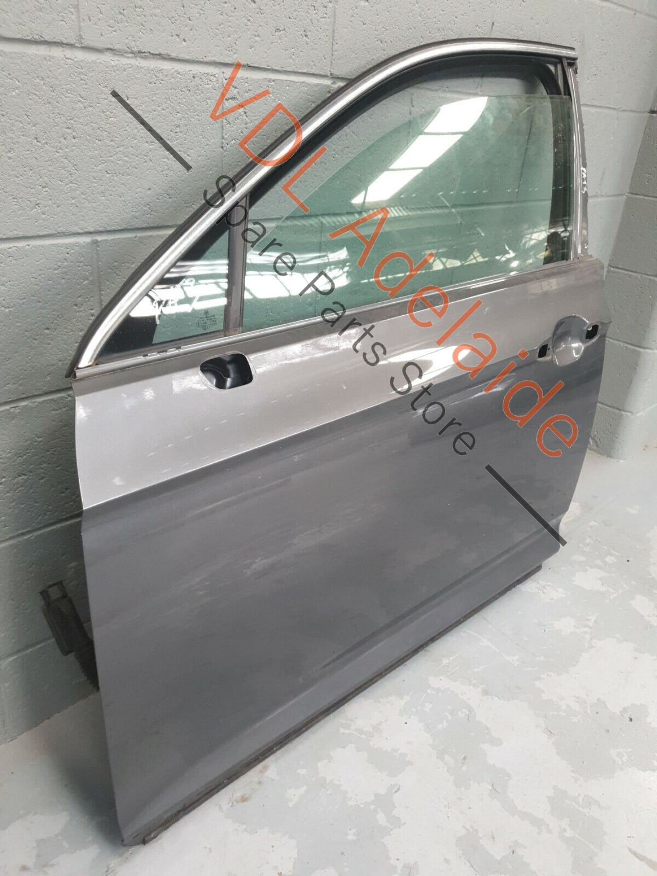 VW Passat R-Line B8 3G Front Left Door Shell Panel Indium Grey LR7H PAT3 3G0831055AG