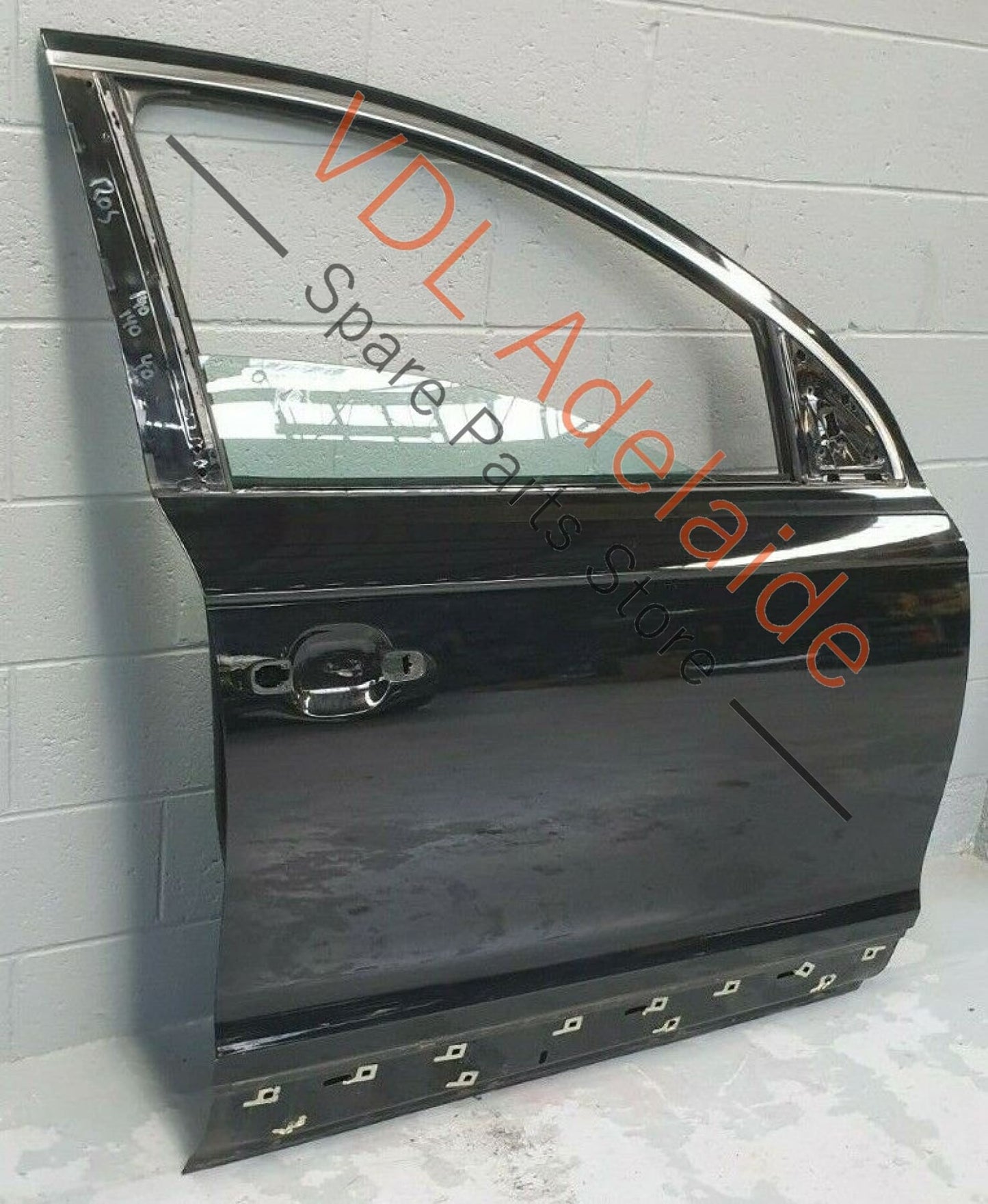 Audi Q7 4L Front Right Door Shell Panel Black ROS 4L0831052A