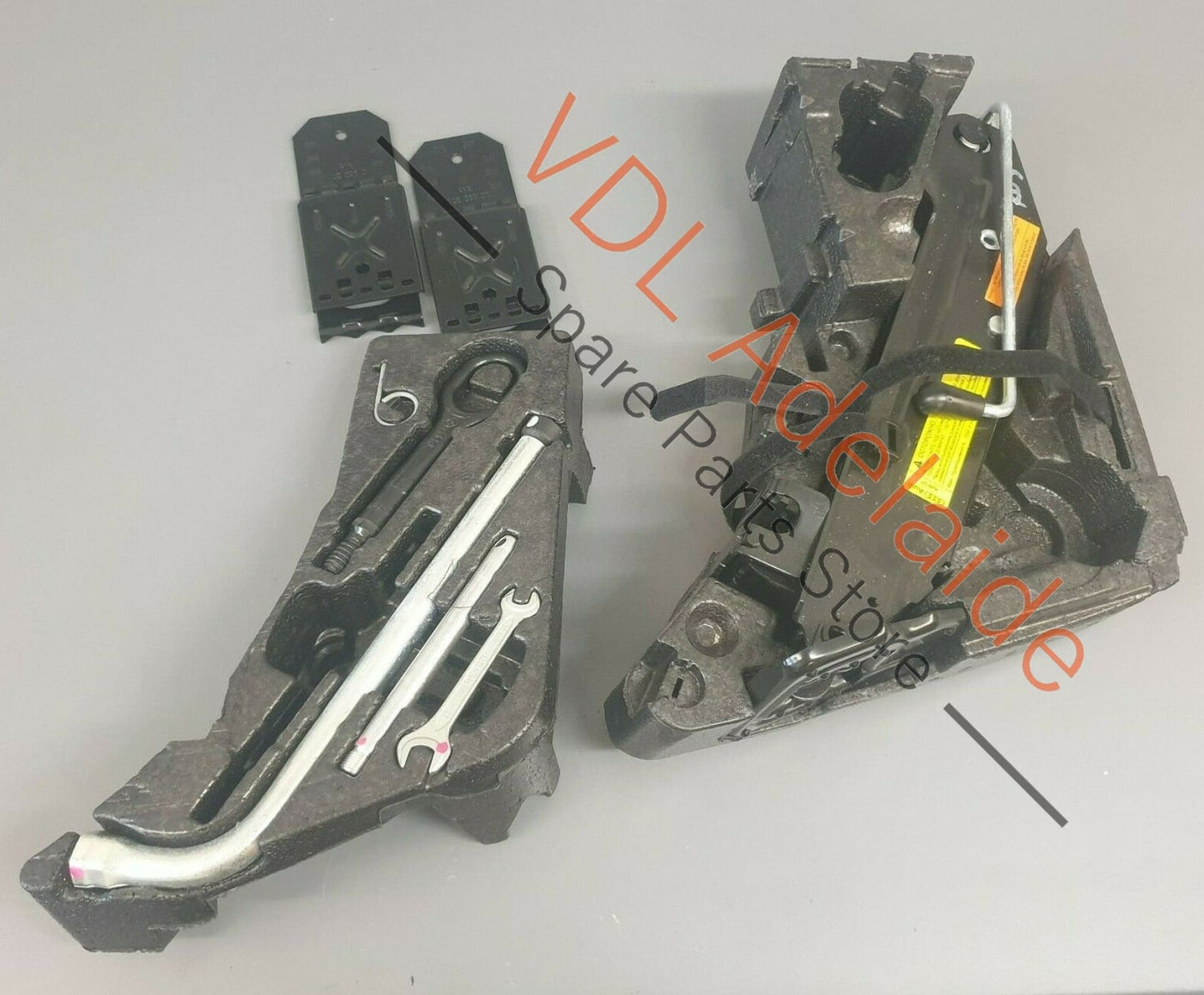 Audi Q7 4L Factory Tool Box Kit Jack Spanner Tow Hook Wrench ROS 4L0011031C