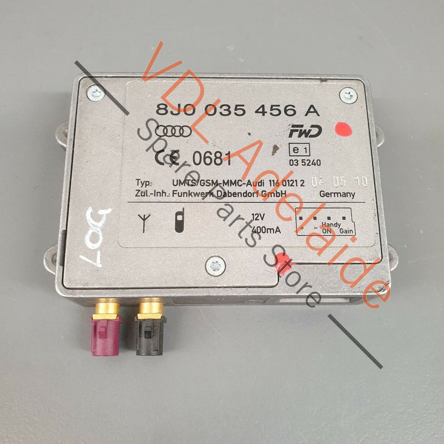 Audi A4 B8 8K 2-Way Signal Amplifier for Mobile Communications 8J0035456A