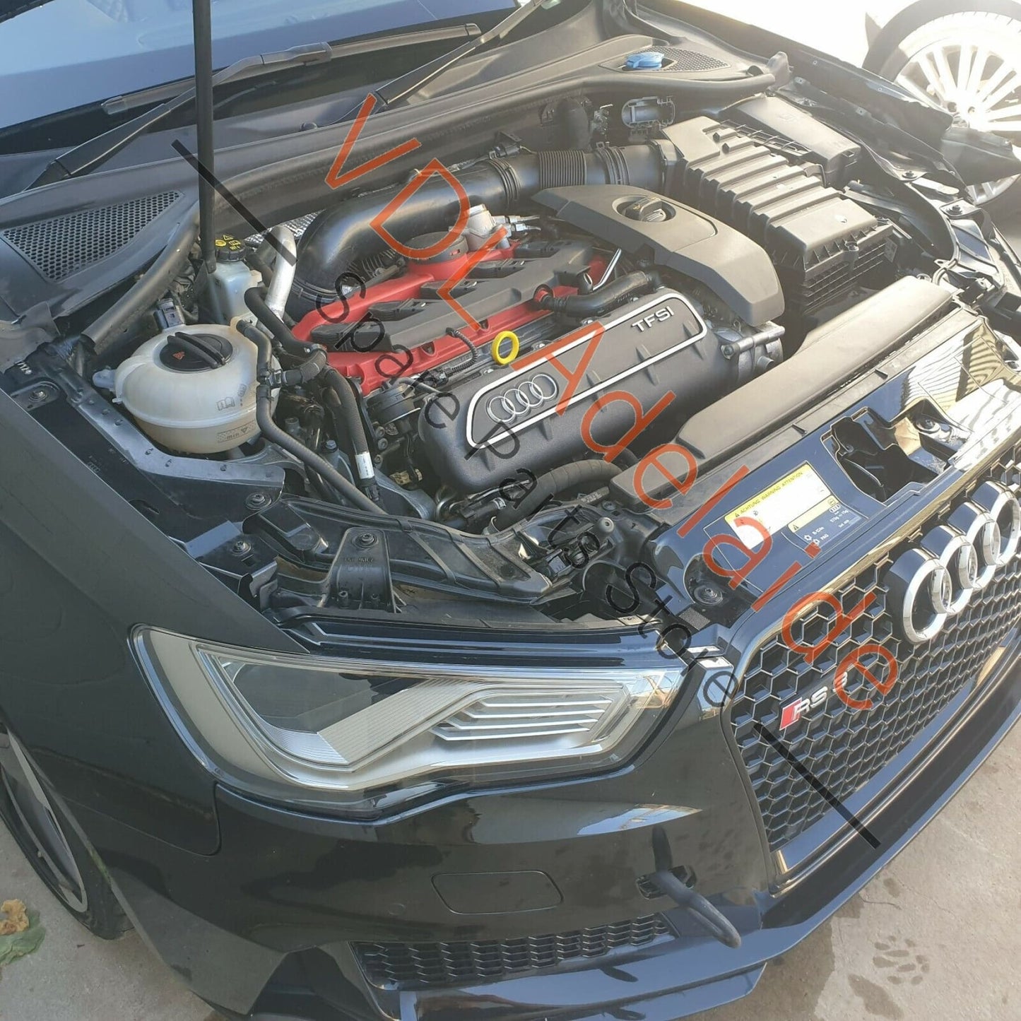 Audi RS3 8V Connection for External Audio Source Aux Port Socket Music Interface