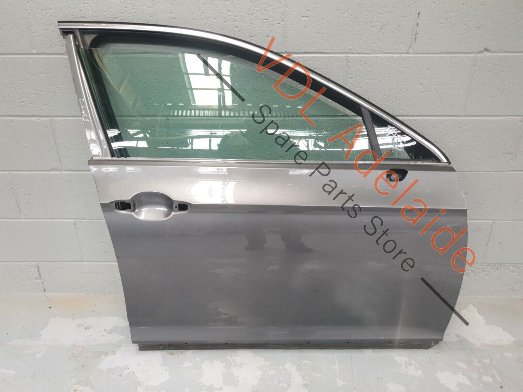 VW Passat R-Line B8 3G Front Right Door Shell Panel Indium Grey LR7H PAT3 3G0831056AG