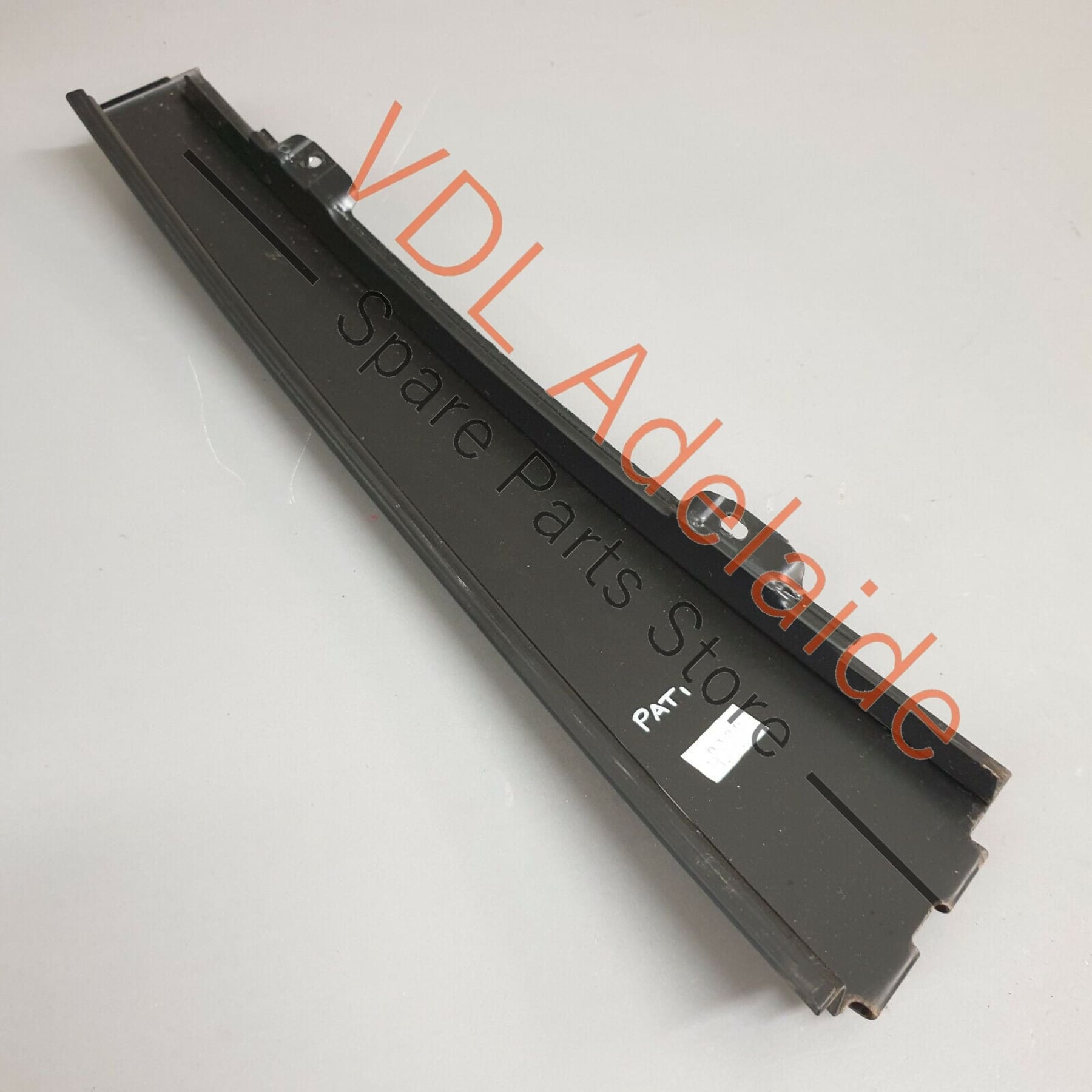 VW Passat R36 B6 3C Rear Right B-Pillar Exterior Trim Rally Black 3C0839902 PAT1 3C0839902