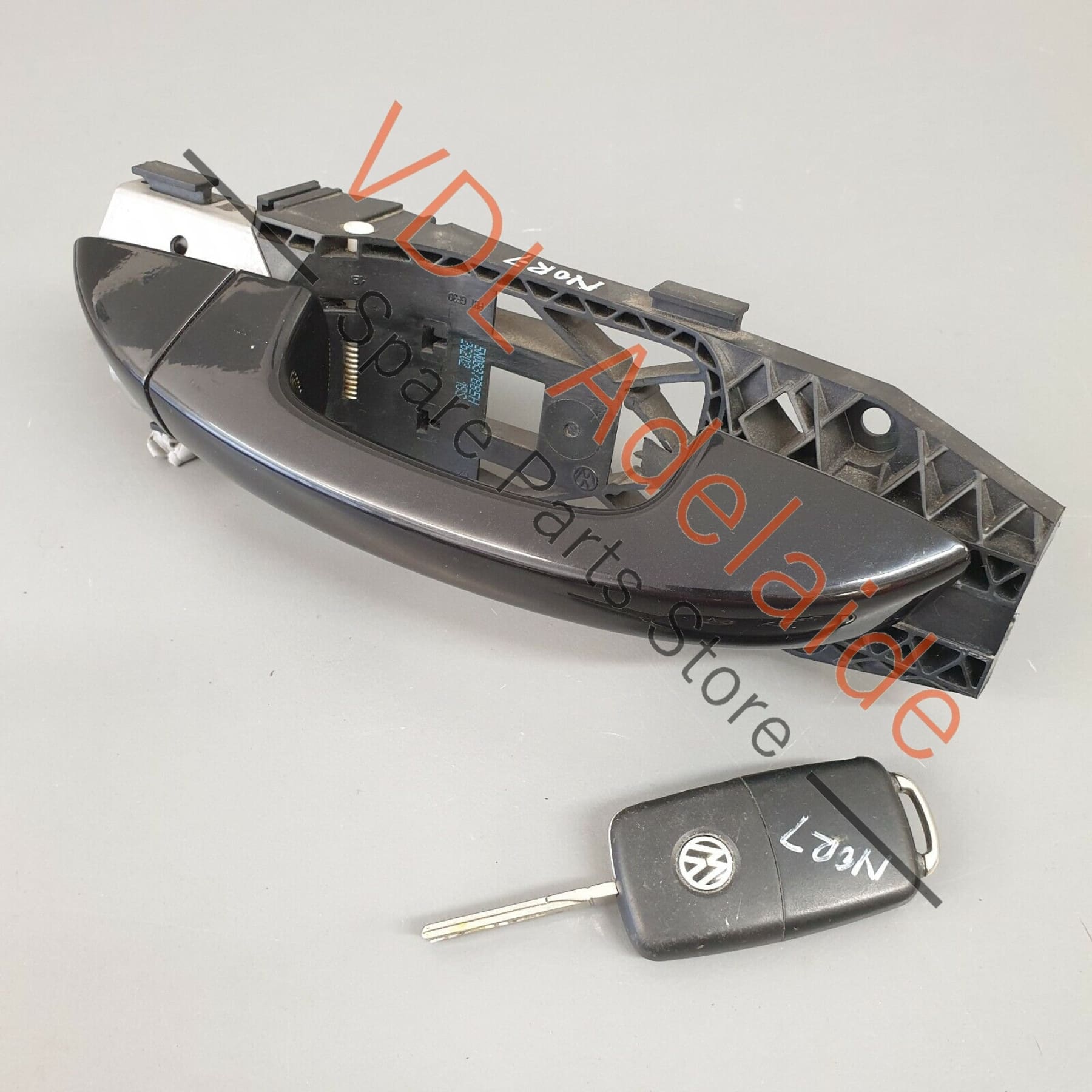 VW Golf Mk6 Front Right Driver Exterior Door Handle 2T2T Deep Black NOR7