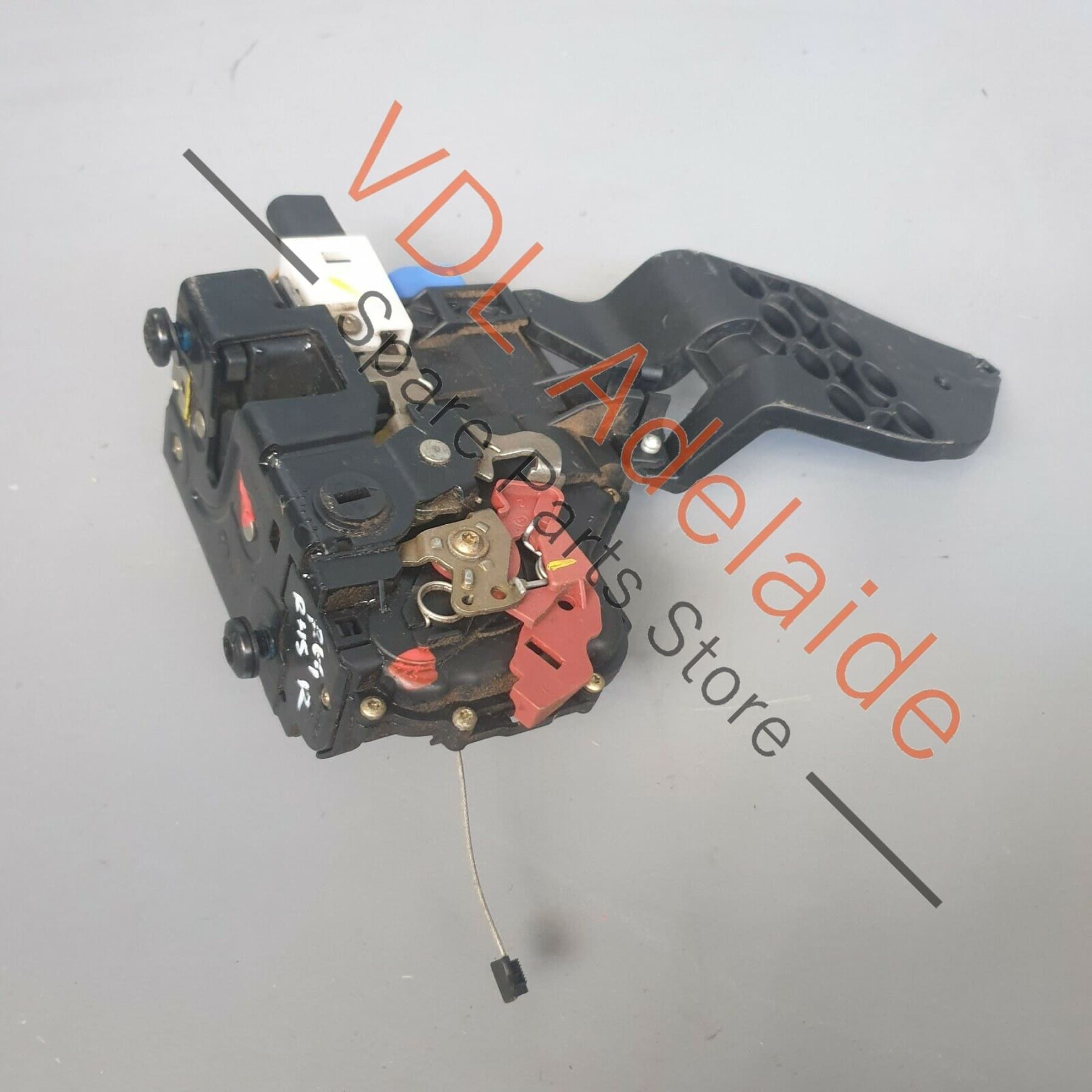 Volkswagen Touareg 7L Right Rear Door Lock Mechanism 7L0839016F KESSY 7L0839016F