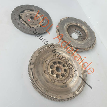 Audi S3 8V Manual Pressure Plate Clutch Plate and Flywheel Assembly 06K141015C