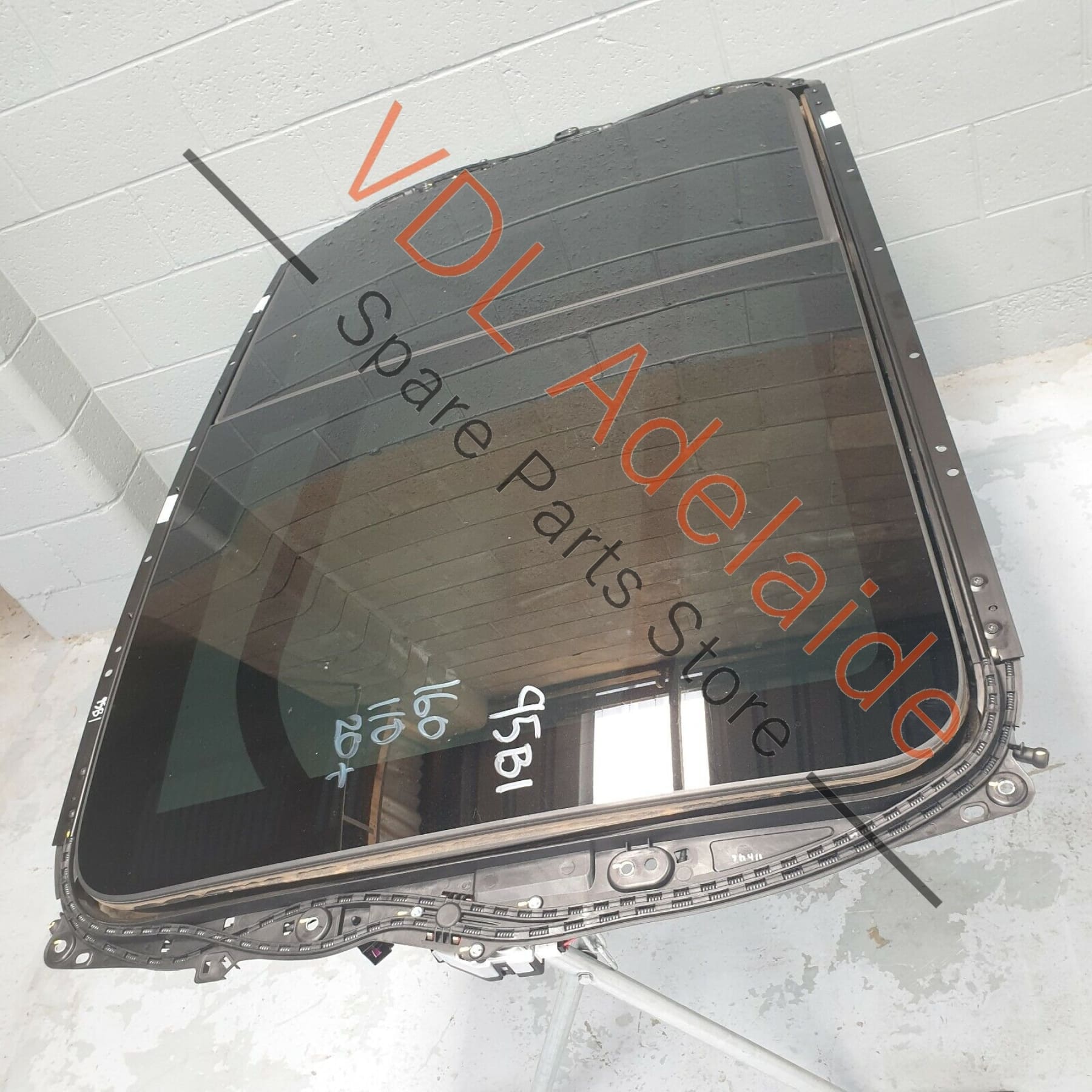 Porsche Macan GTS 95B Complete Panoramic Sunroof with Blind Shade 95B877941A