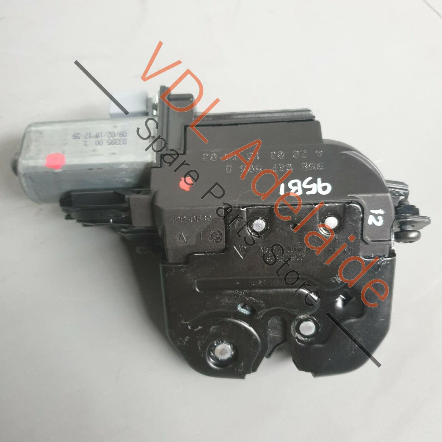 Porsche Macan 95B Rear Windscreen Wiper Motor 95B827505 95B827505