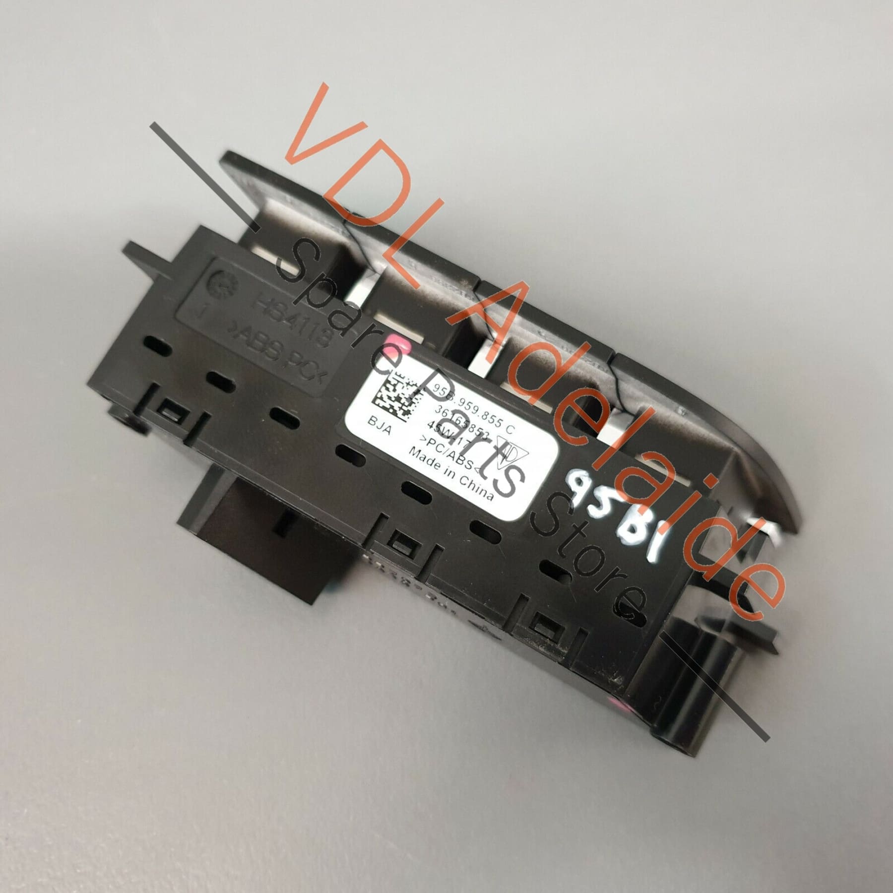 Genuine Porsche Macan 95B Memory Seat Switch 95B959855C DML for RHD models 95B959855CDML