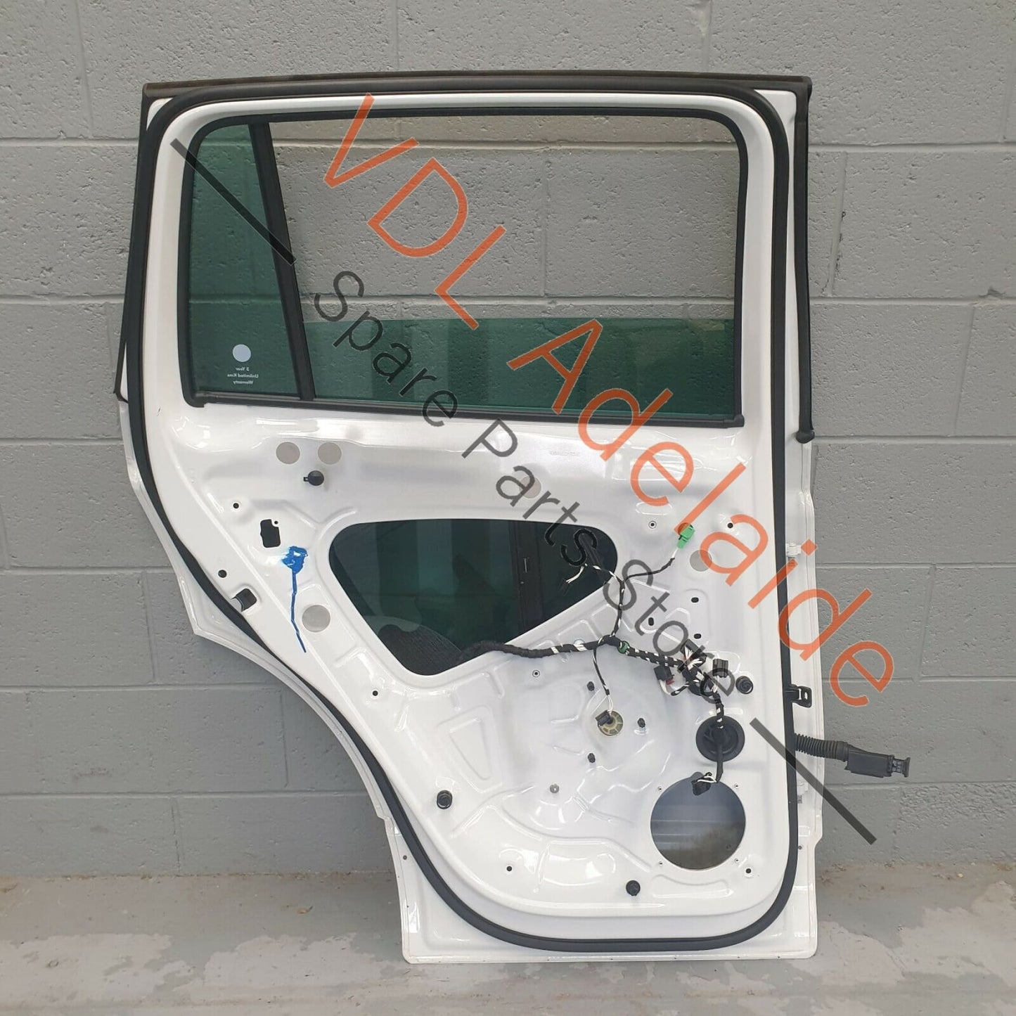 VW Tiguan MQB Gen2 LHS Left Rear Door Shell Panel 5NA833055J Pure White 0Q0Q 5NA833055J