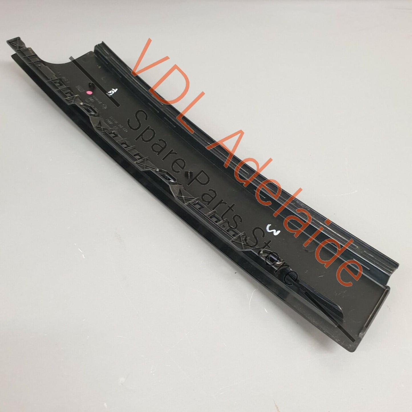 VW Golf MK7 Wagon Exterior Trim for Door Window Frame B-Pillar Rear Right Black 5G6839902B