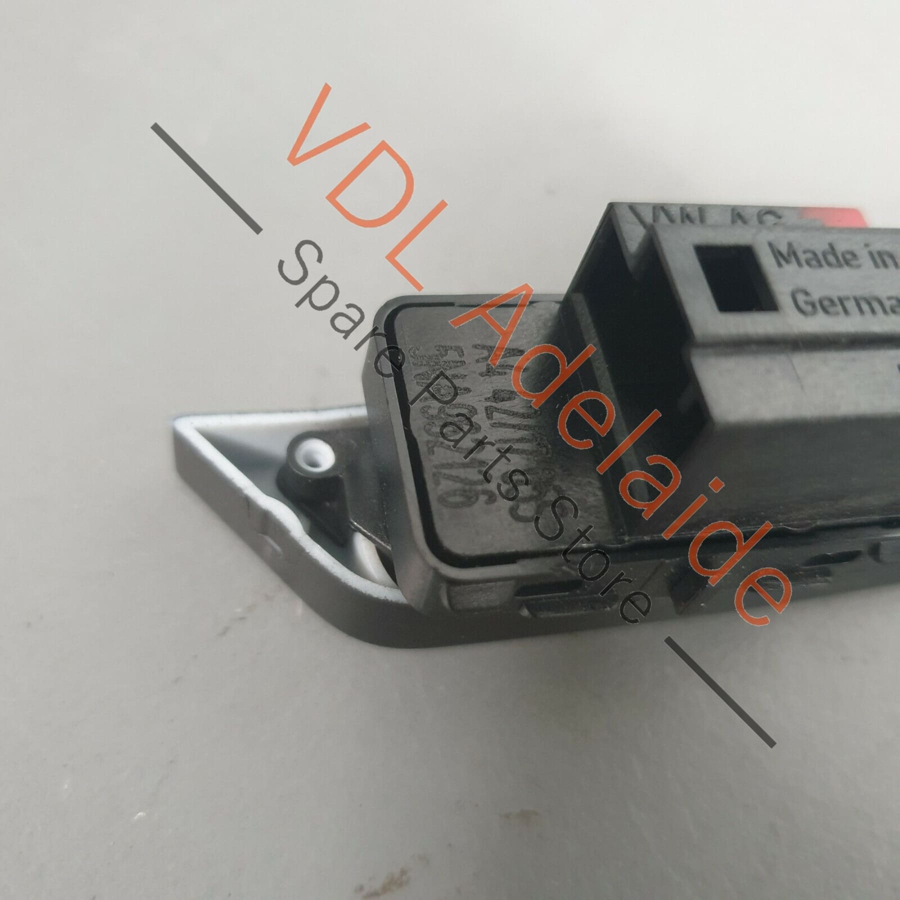 VW Tiguan MQB Mk2 Drivers Side Door Lock Switch 5NA962126WHS 5NA962126