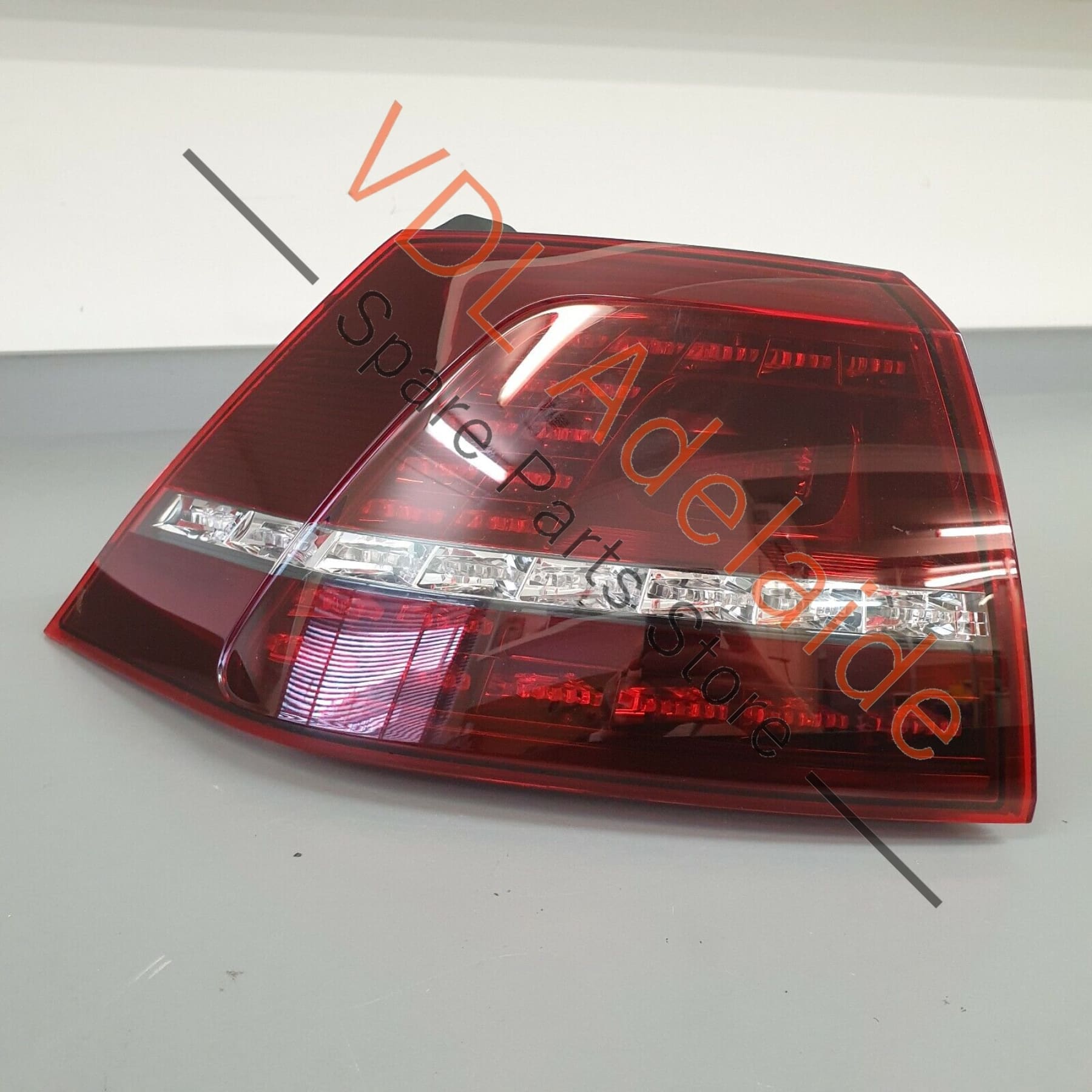 VW Golf R MK7 Genuine OEM Left Side Outer LED Tinted Tail Light 5G0945207C 5G0945207C