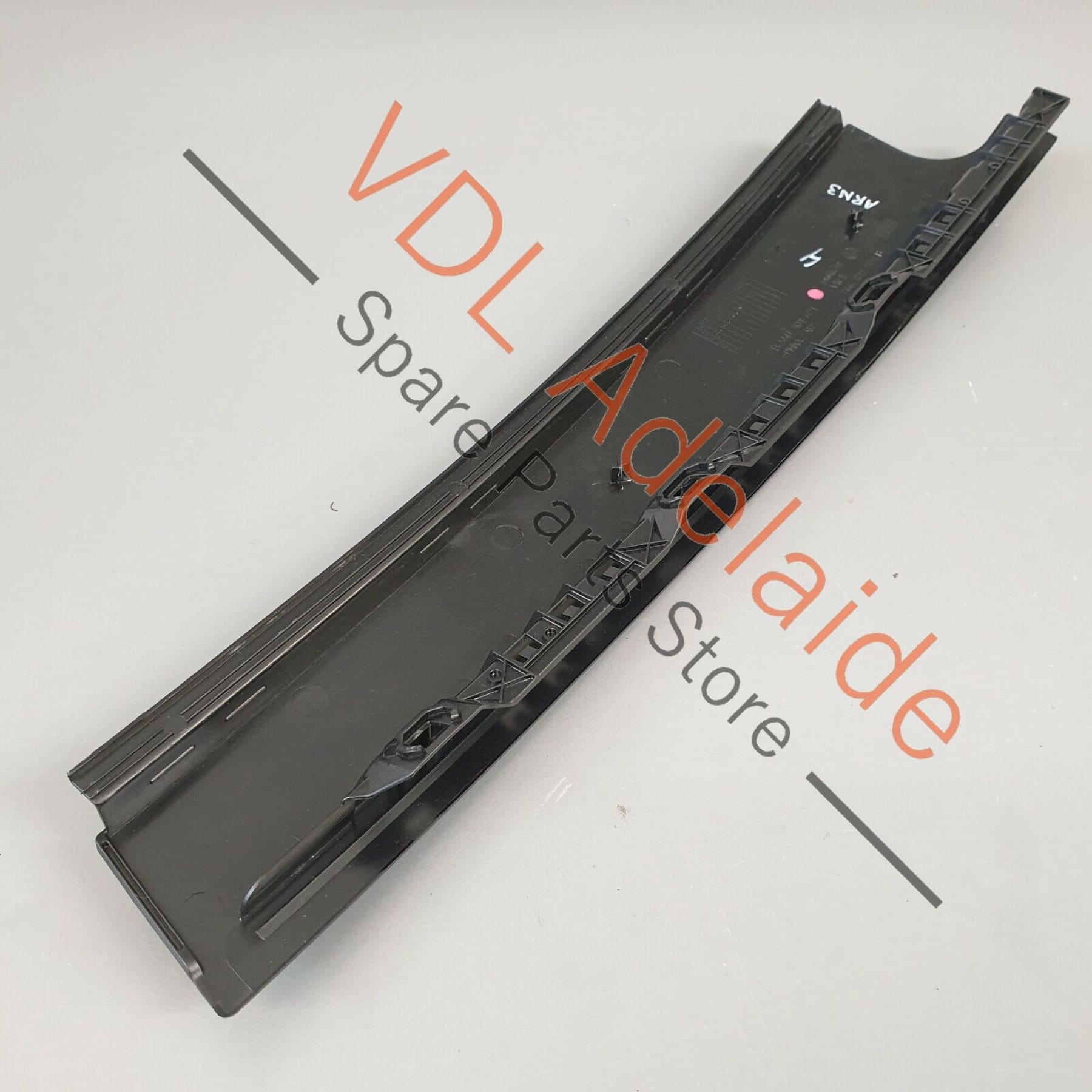 VW Golf R MK7 Exterior Door Window Frame Trim Left Rear B-Pillar 5G6839901B 5G6839901B