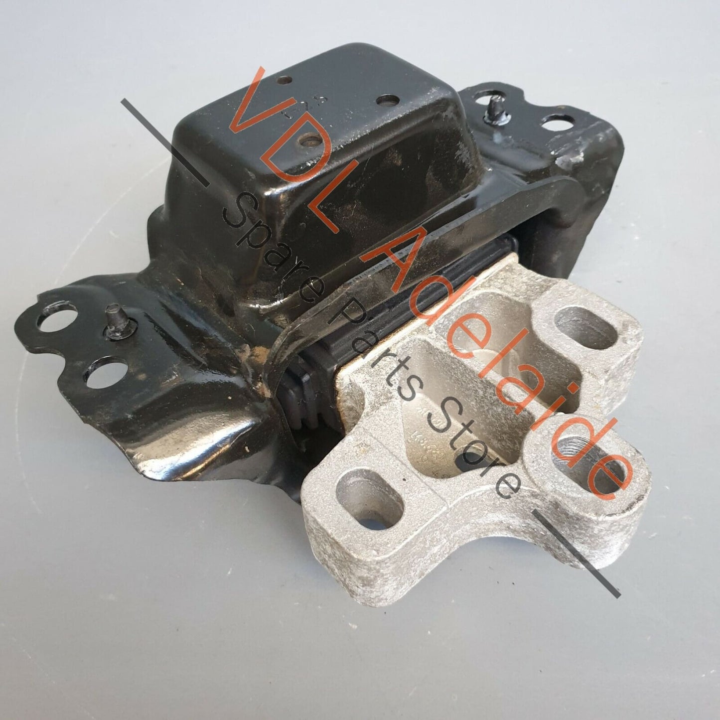 VW Tiguan MQB Mk2 Genuine OEM Gearbox Transmission Mounting 5QA199555G 5QA199555G