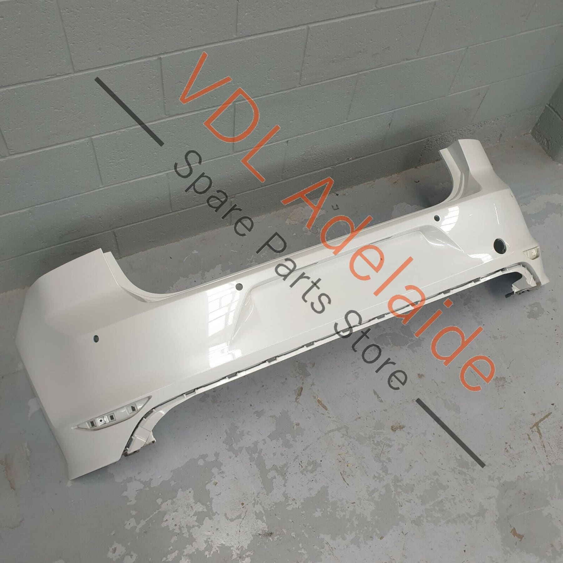 VW Golf R MK7 Rear Bumper Bar Cover Pearl White Oryxweiss Perleffekt 0R0R 5G6807417AS