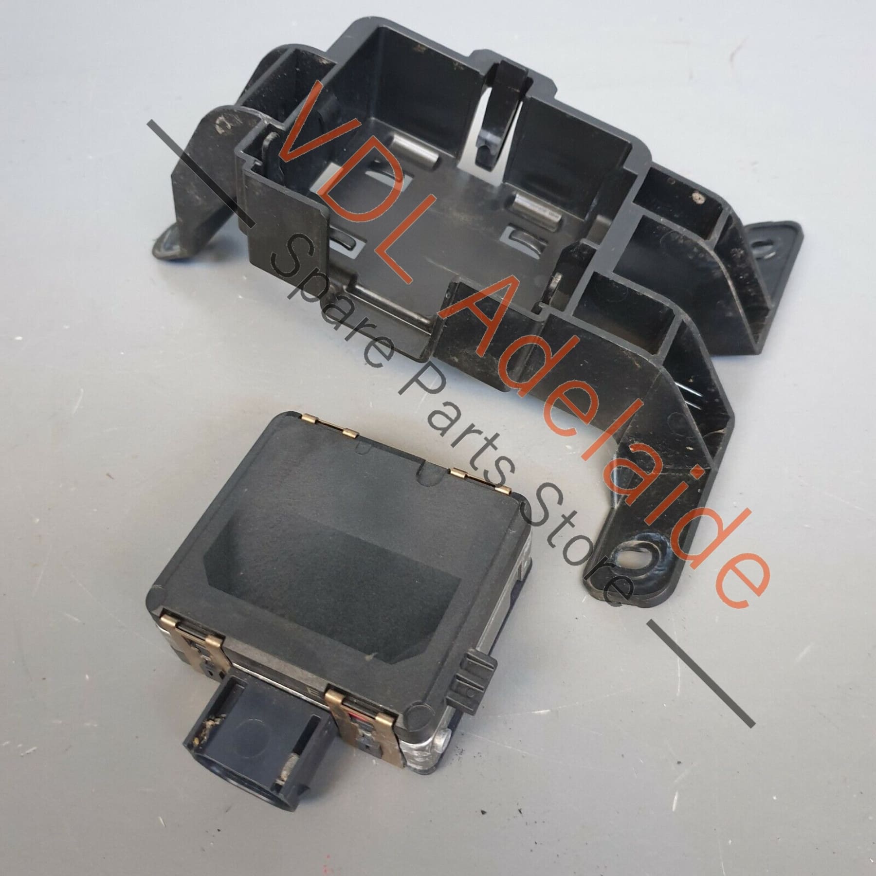 VW Tiguan MQB Mk2 Rear Right Lane Change Assist Master Control Unit 3Q0907566E 3Q0907566E