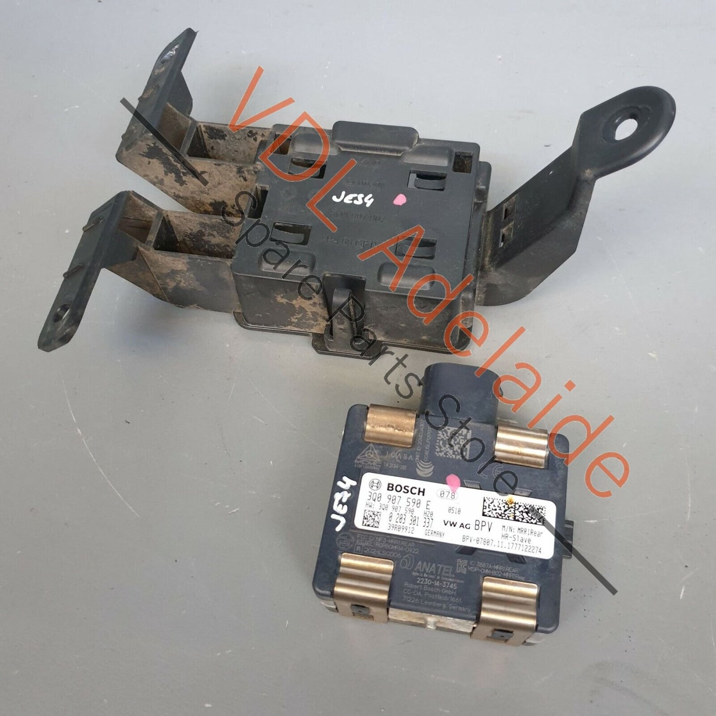 VW Tiguan MQB Mk2 Rear Left Lane Change Assist Slave Control Unit 3Q0907590E 3Q0907590E