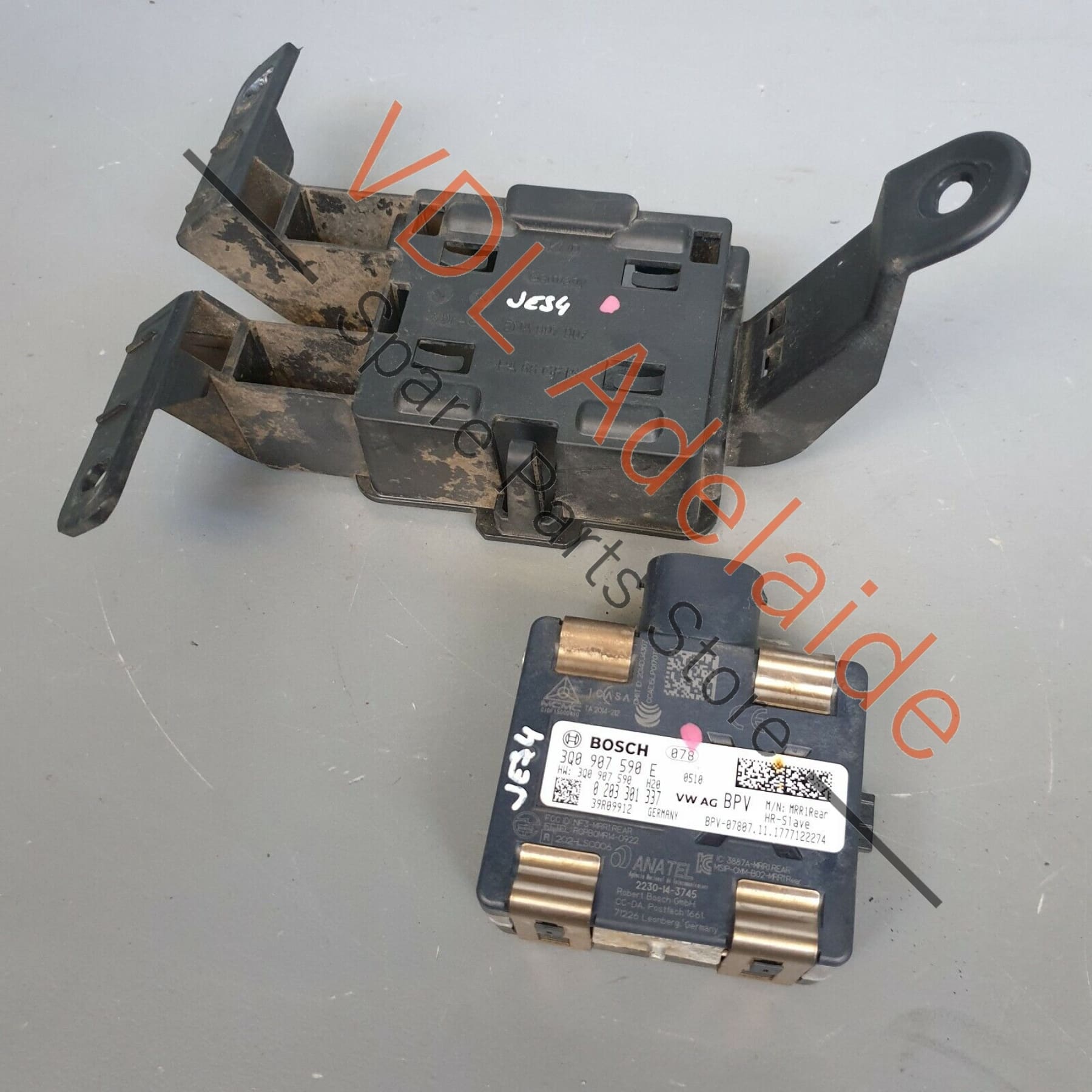 VW Tiguan MQB Mk2 Rear Left Lane Change Assist Slave Control Unit 3Q0907590E 3Q0907590E