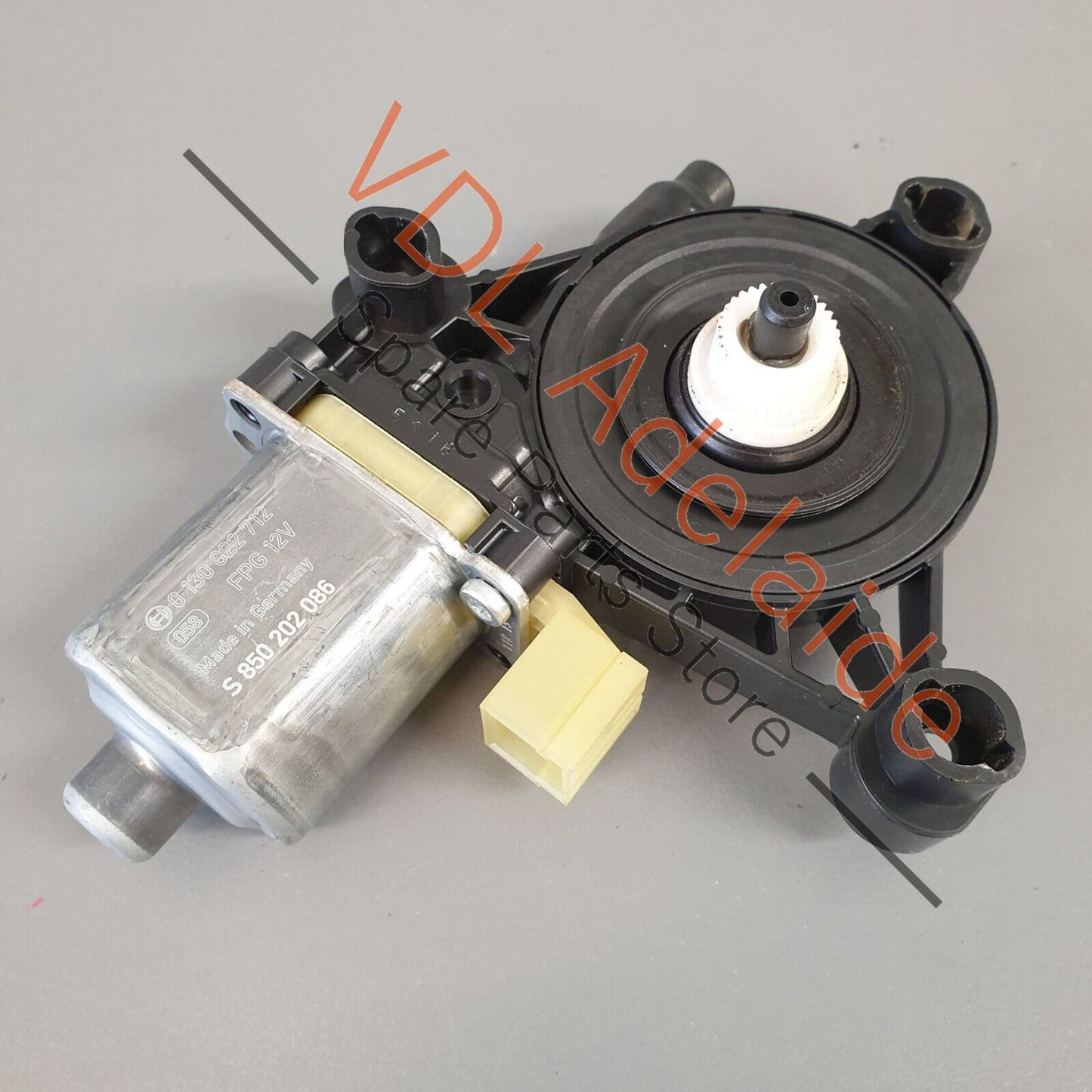 Audi RS3 8V Rear Right Window Regulator Motor 5Q0959802